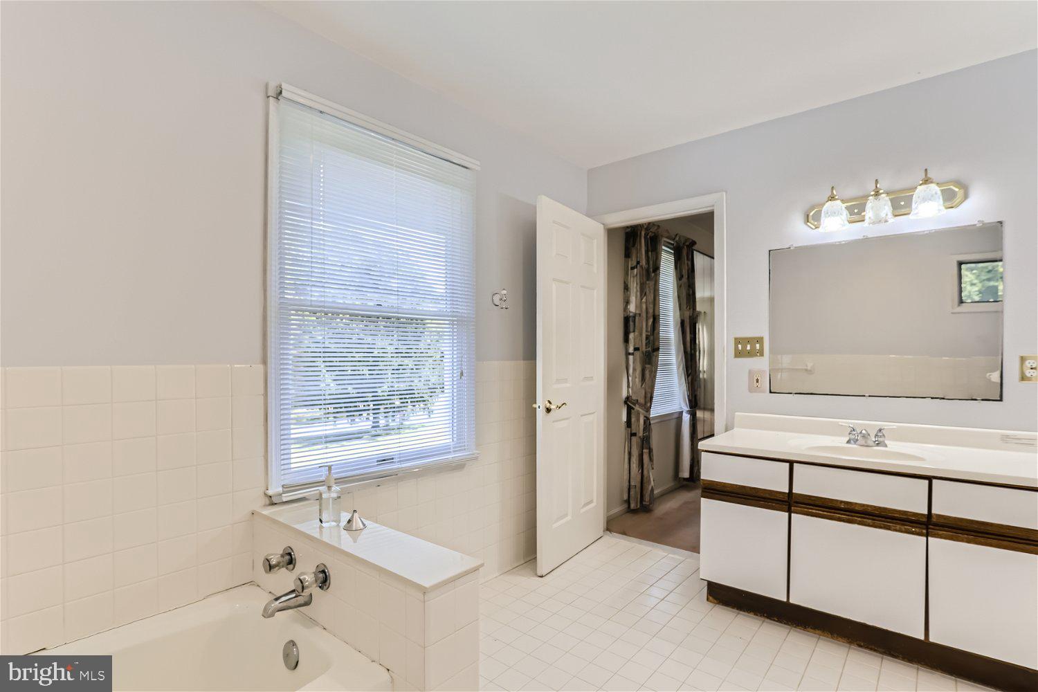 FOX DEN FARMS - Residential