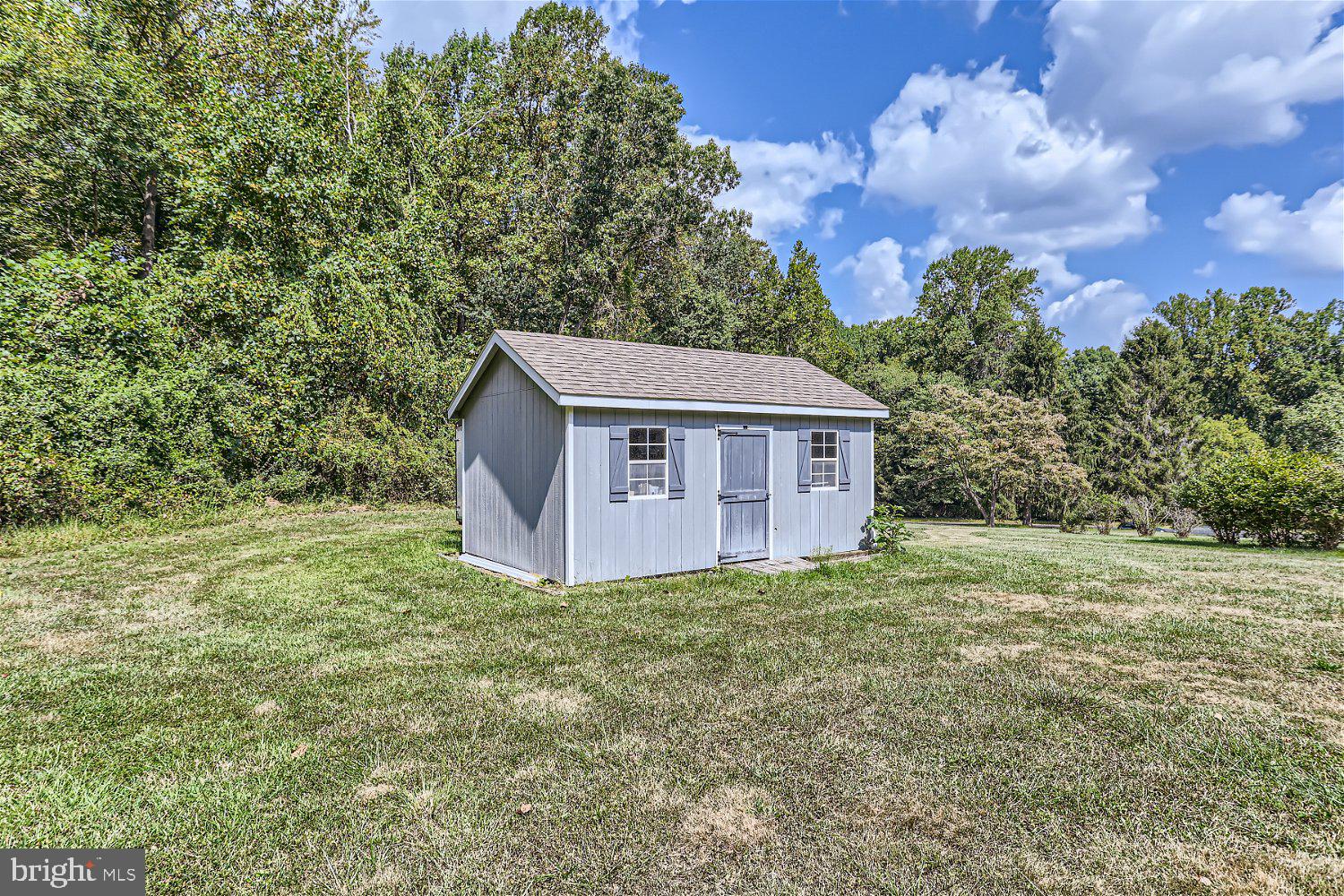 FOX DEN FARMS - Residential