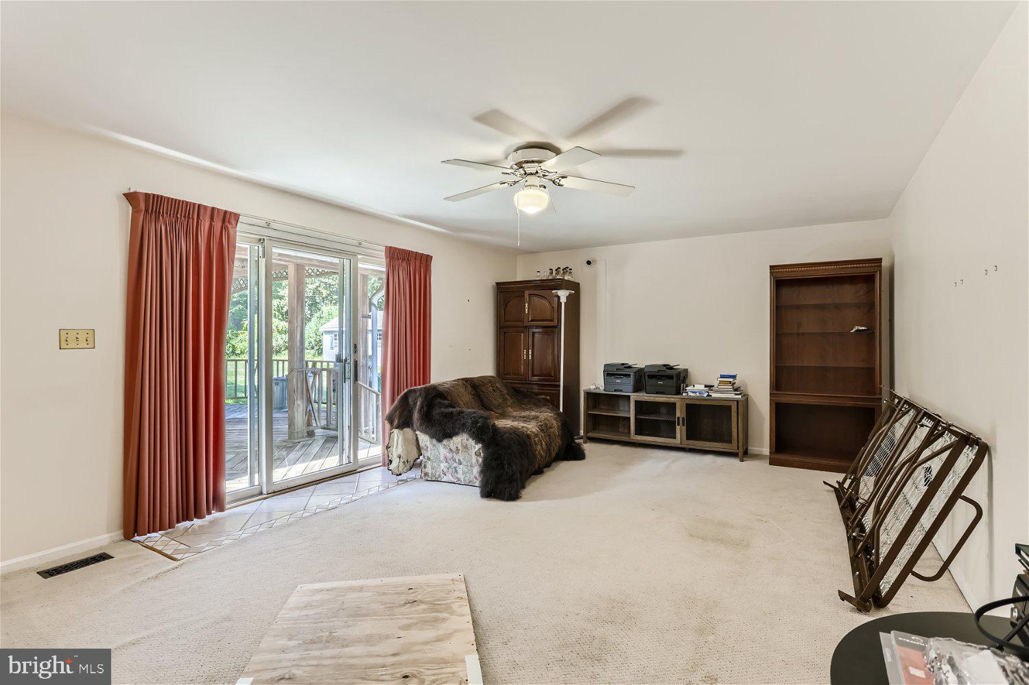 FOX DEN FARMS - Residential