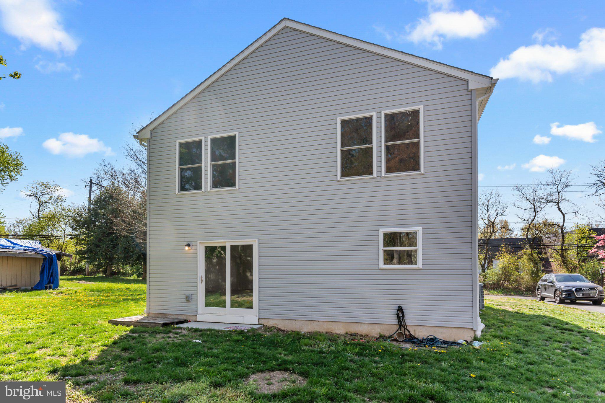 BRISTOL - Residential Lease