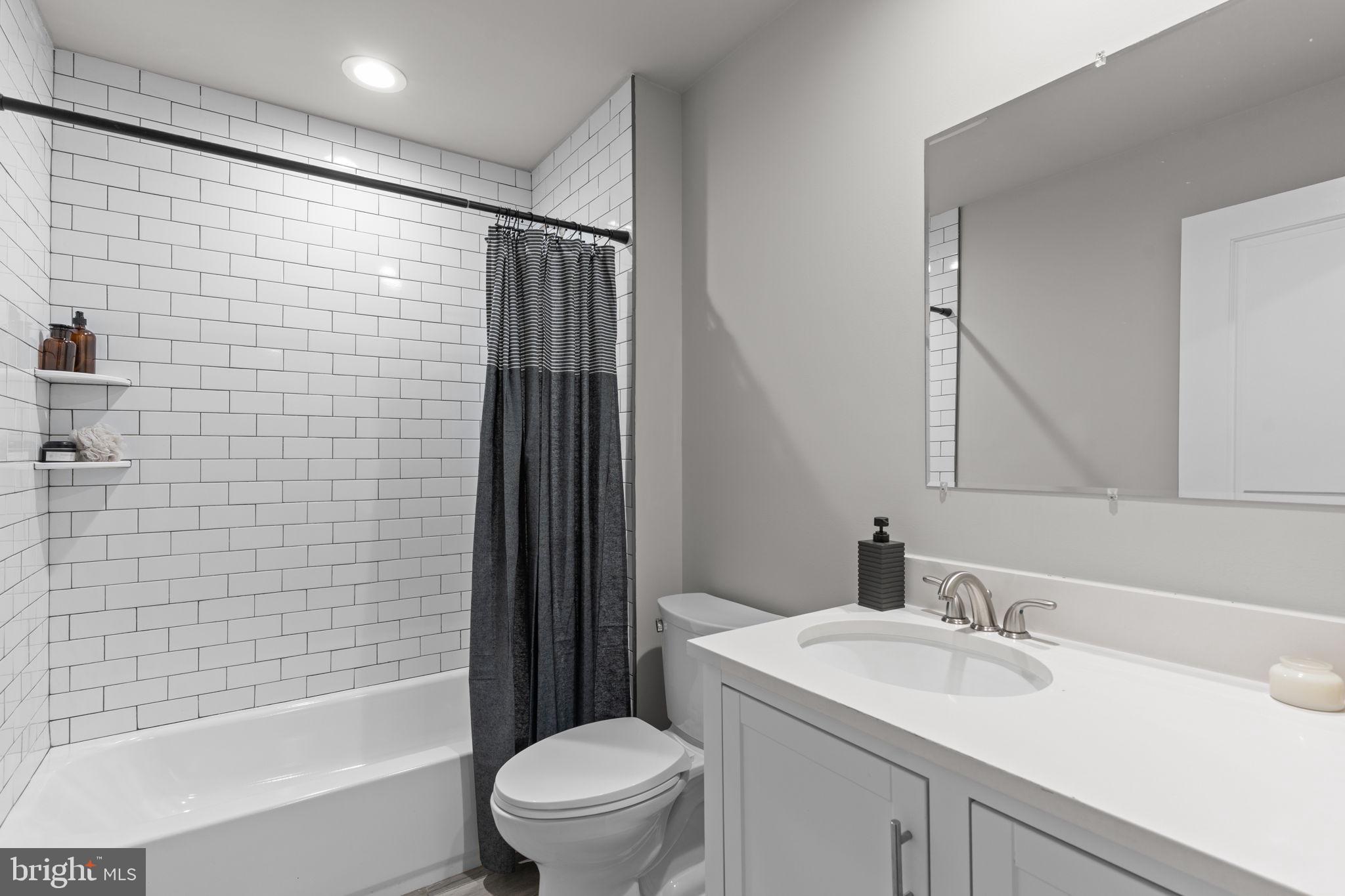 BRISTOL - Residential Lease