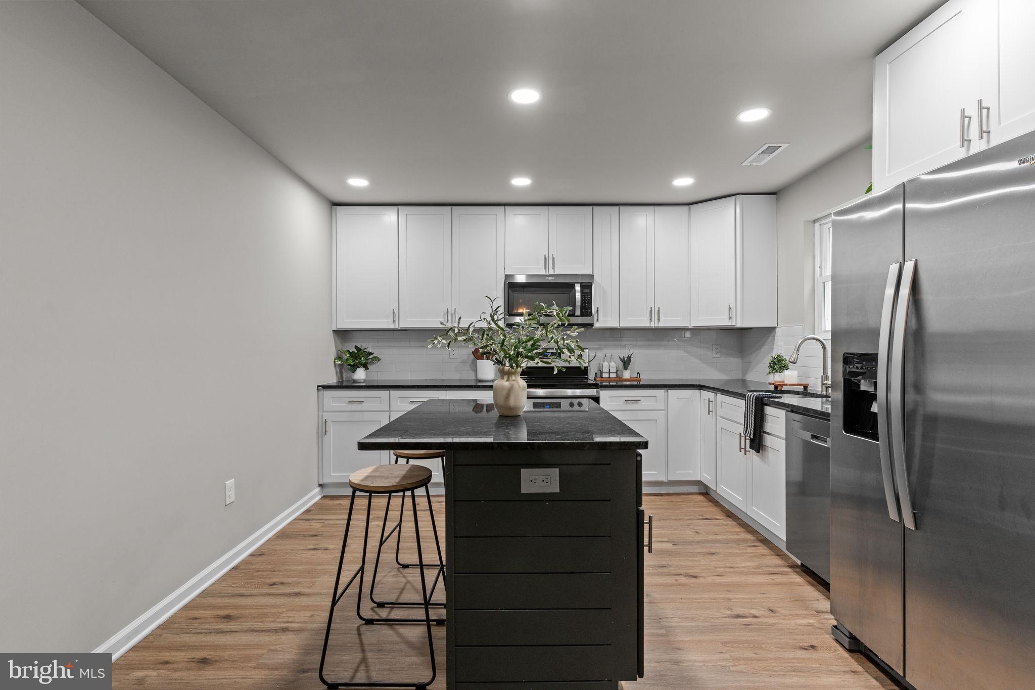 BRISTOL - Residential Lease