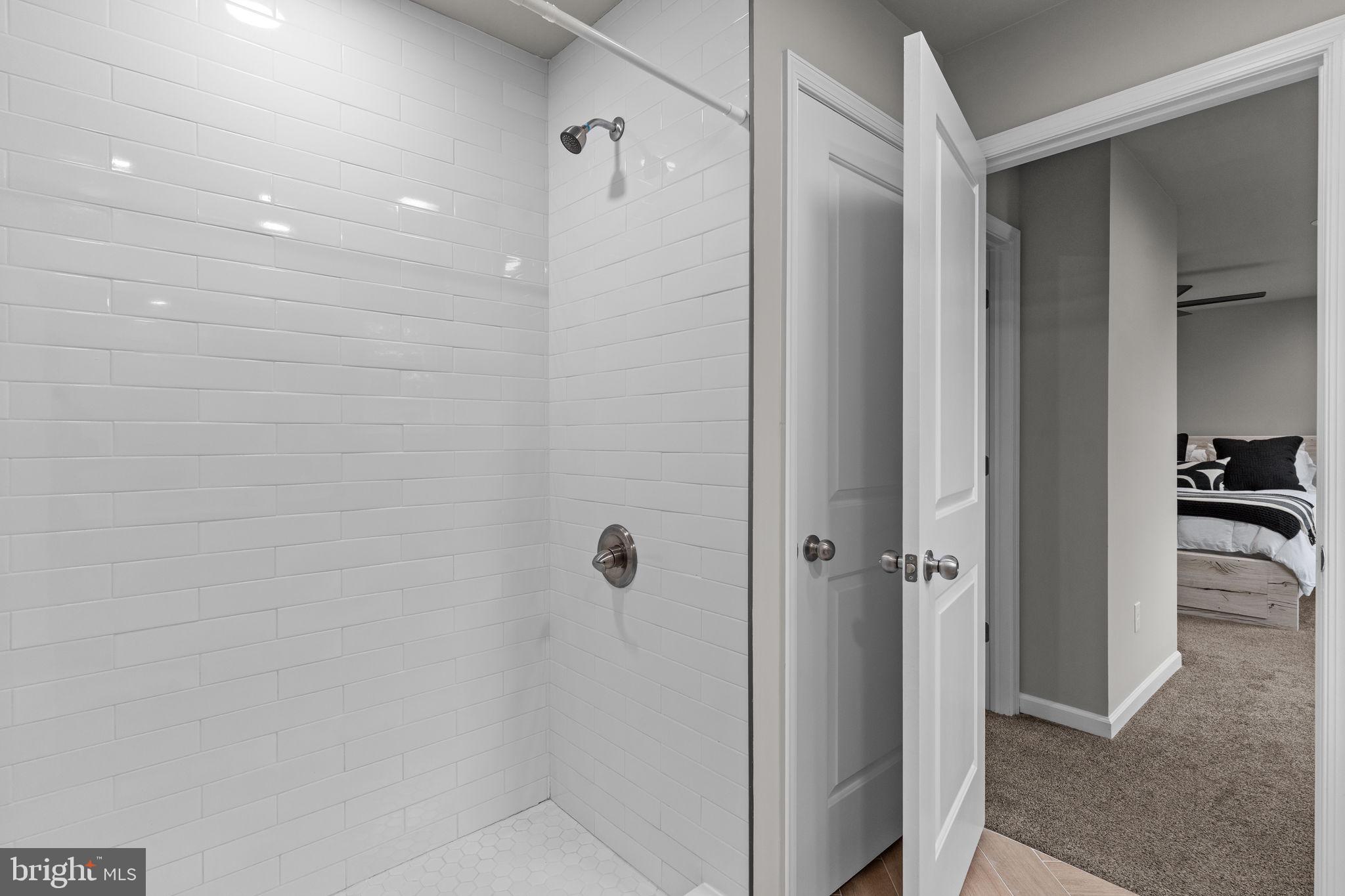 BRISTOL - Residential Lease