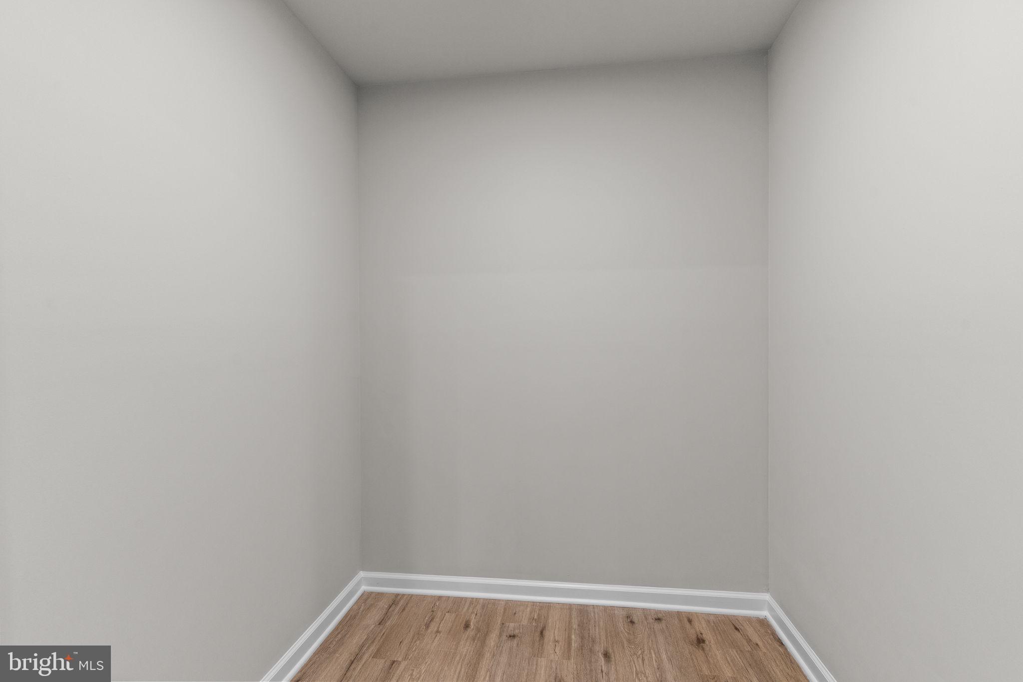 BRISTOL - Residential Lease