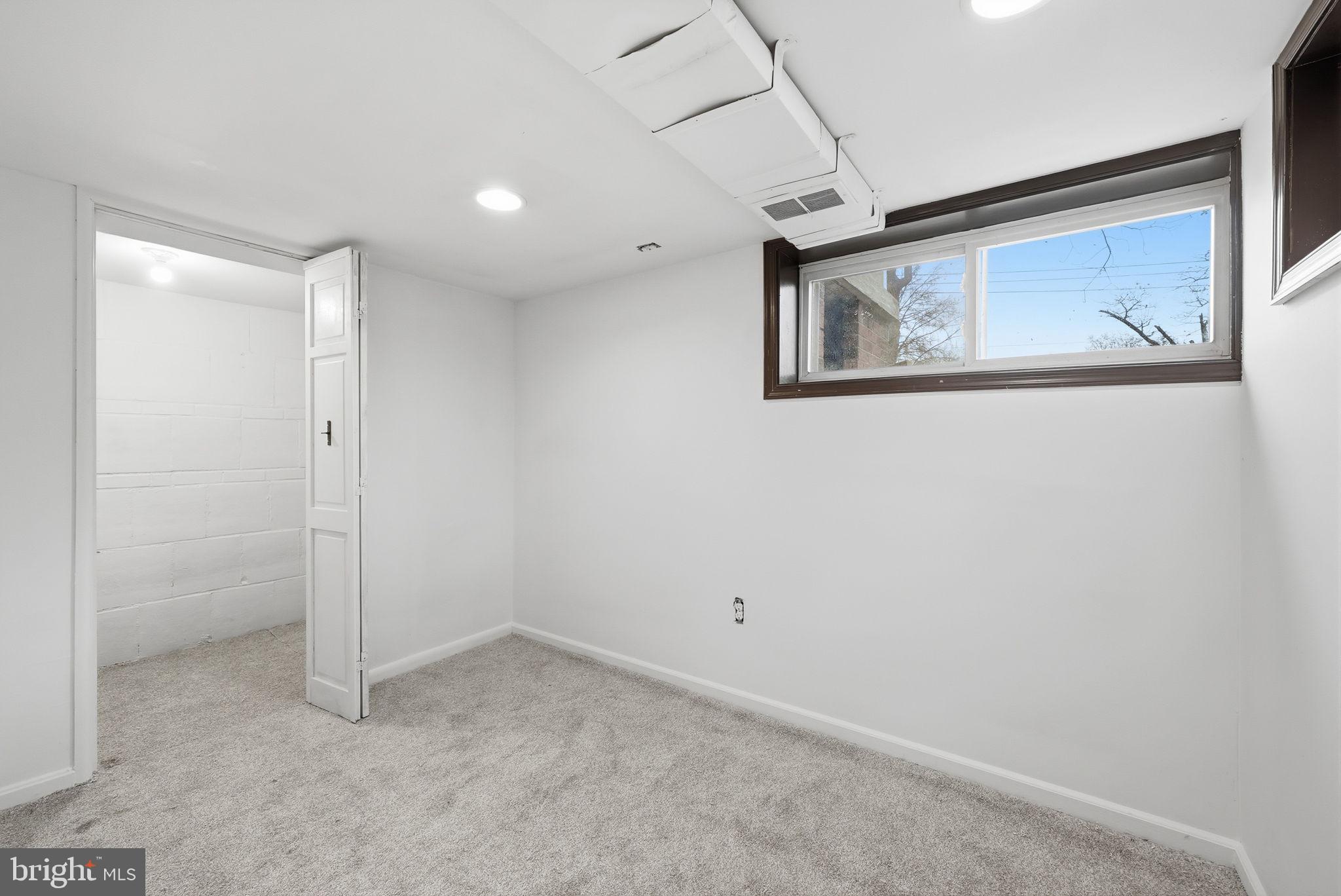 DAWSON TERRACE - Residential Lease