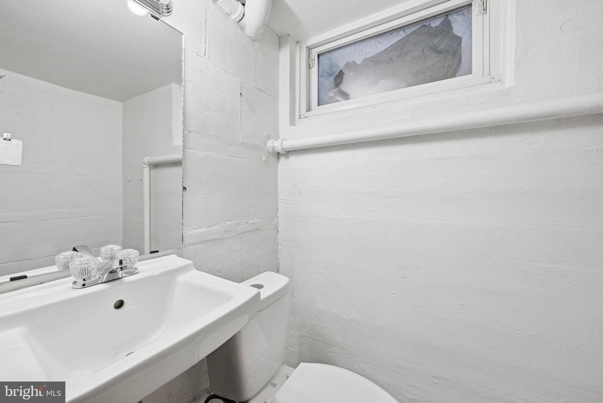 DAWSON TERRACE - Residential Lease