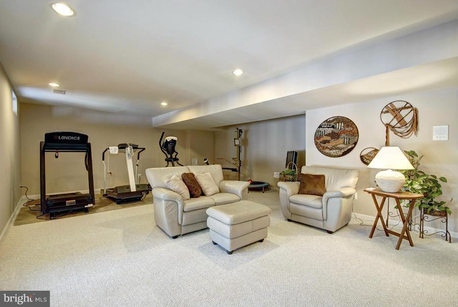 ASHBURN - Residential