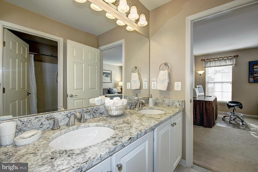 ASHBURN - Residential