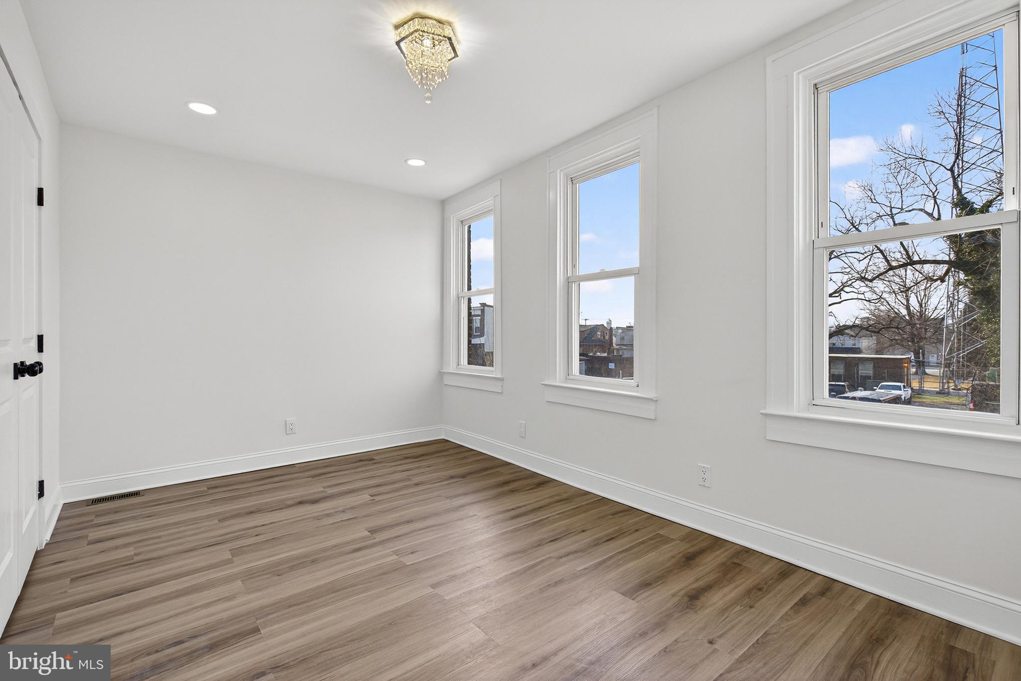 PIMLICO - Residential