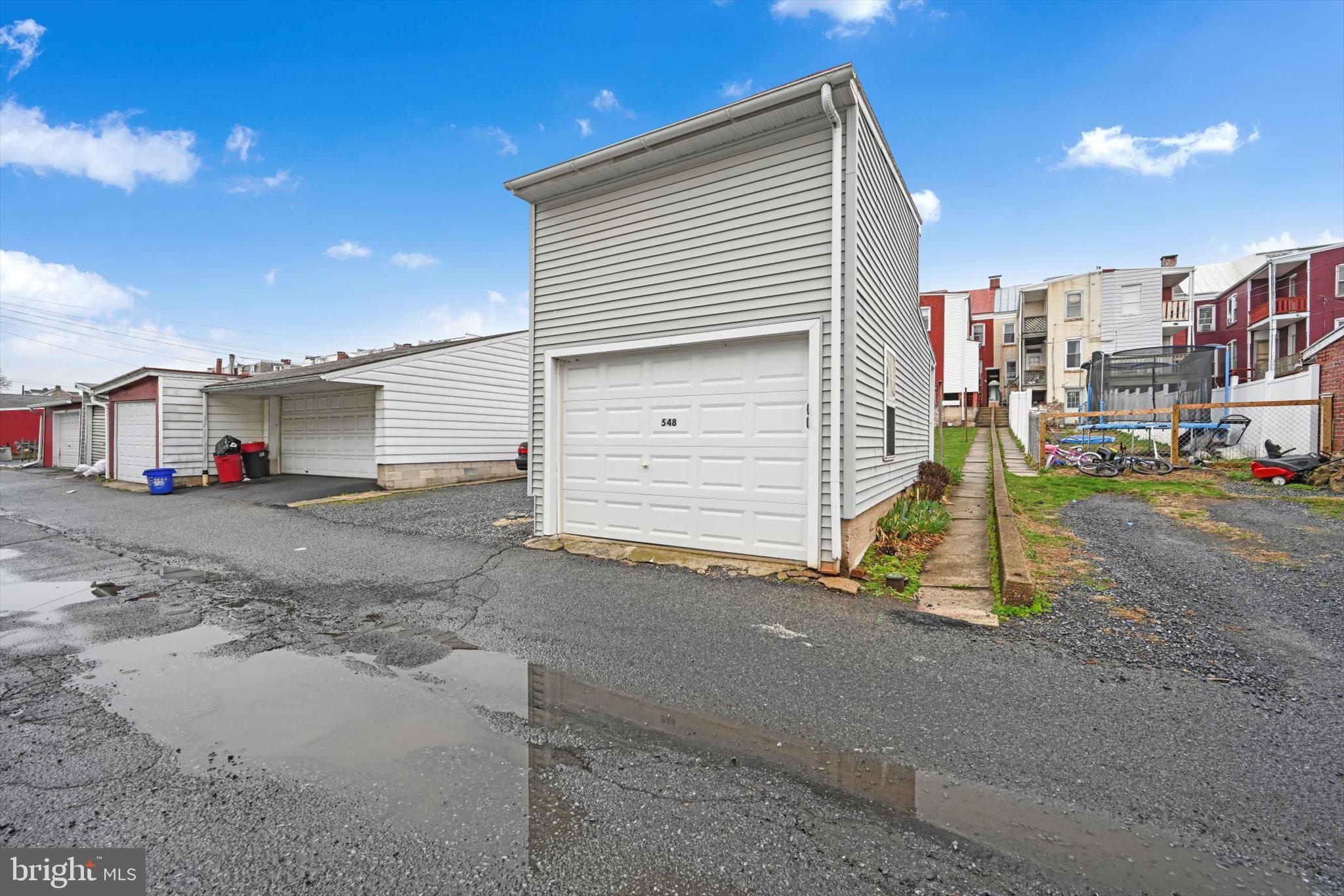 HAMBURG TERRACE - Residential