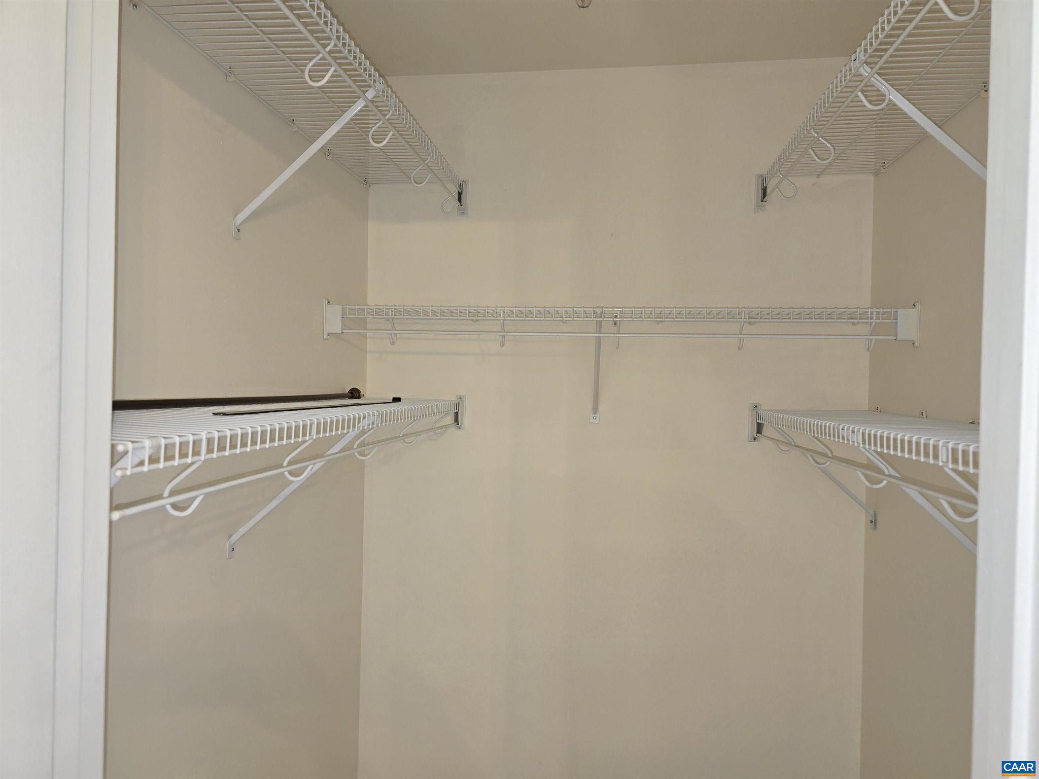 CROSS CREEK - Residential Lease