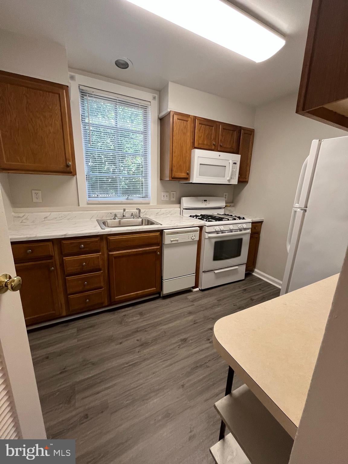 133 W REED AVENUE
