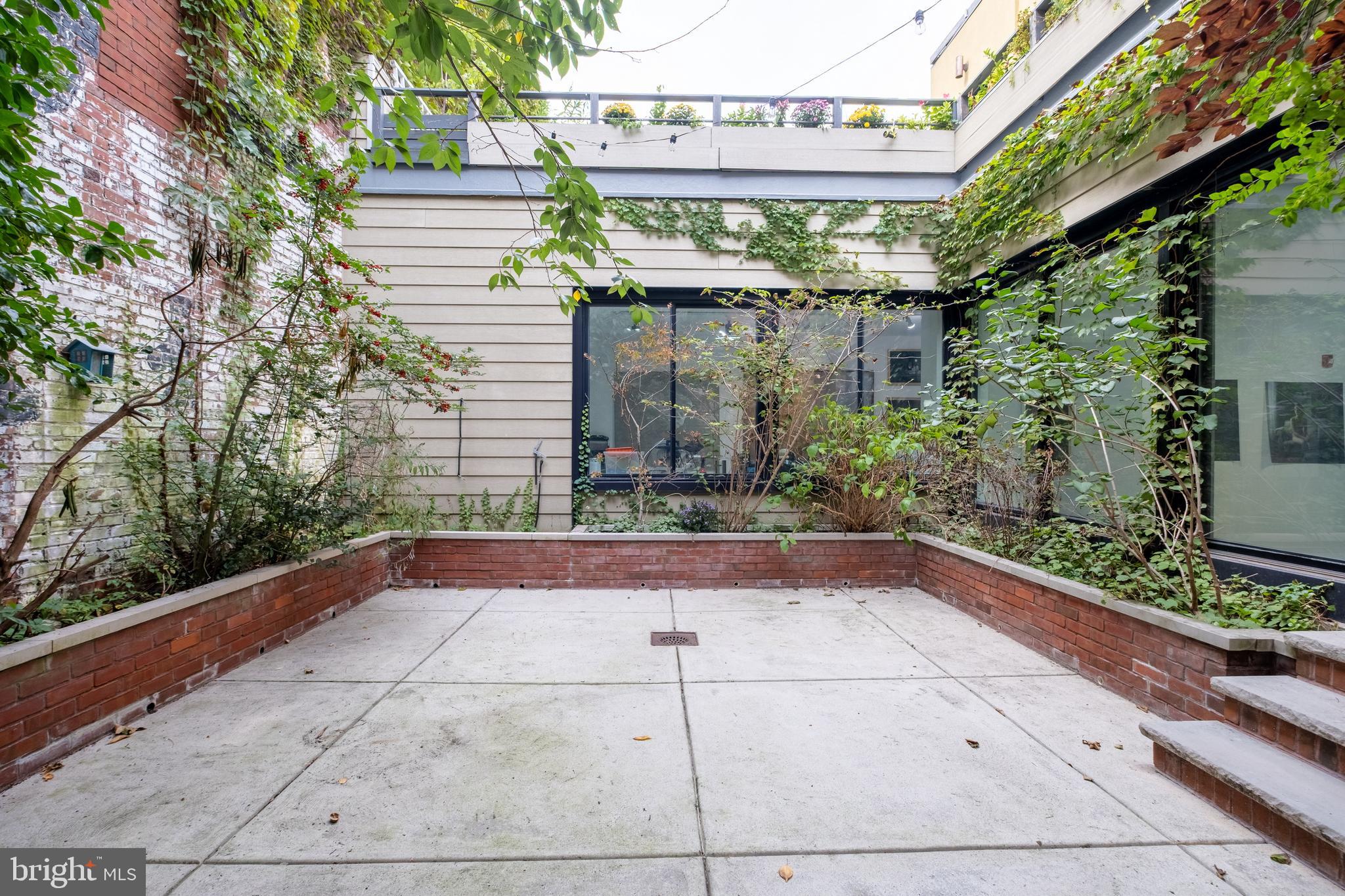 BELLA VISTA - Residential