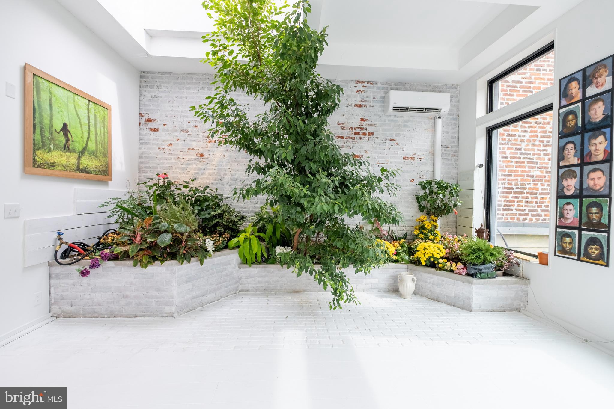 BELLA VISTA - Residential