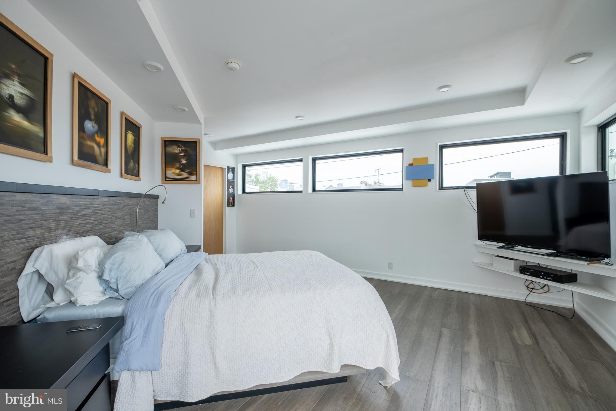 BELLA VISTA - Residential