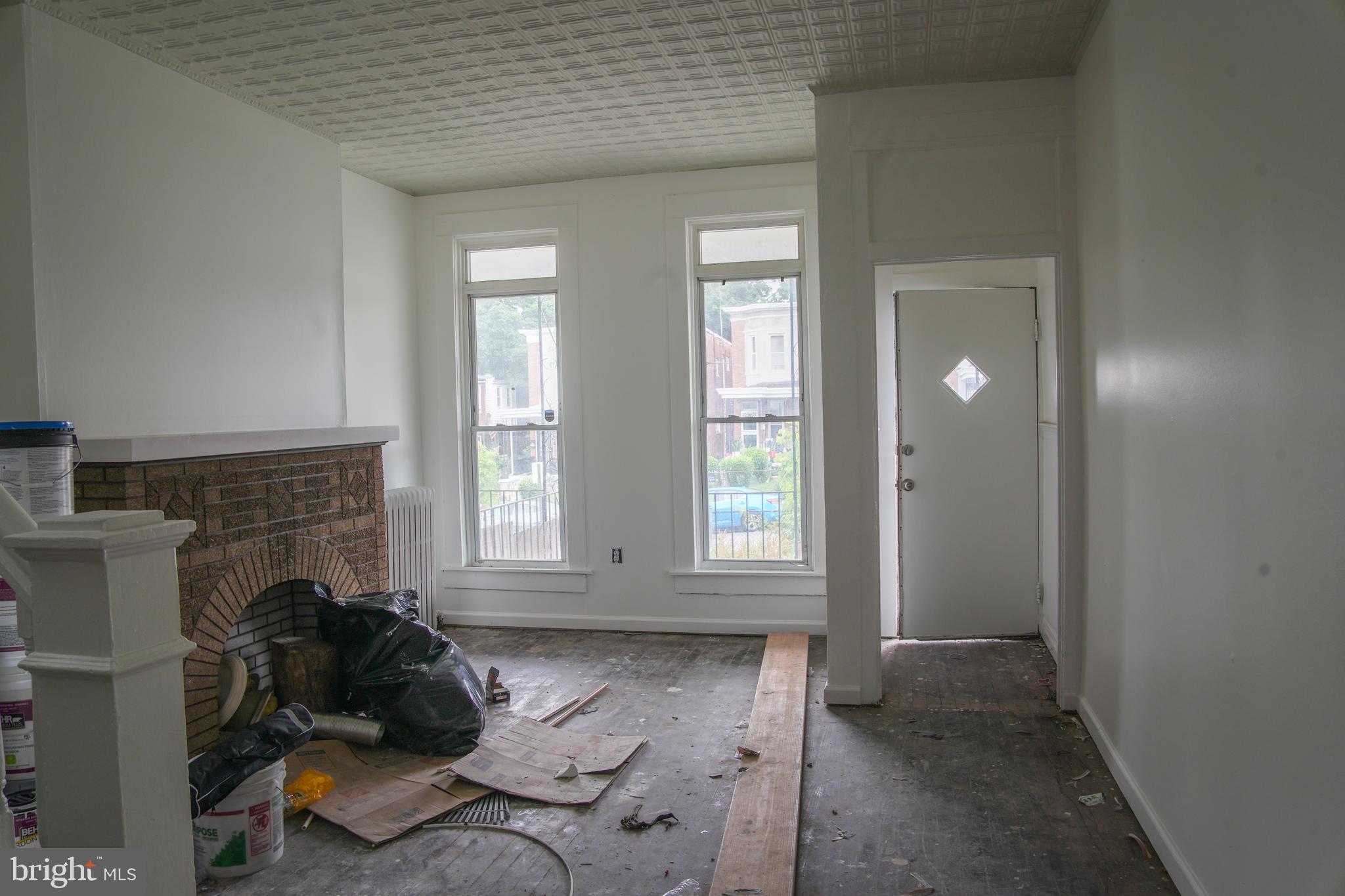 3033 BELMONT AVENUE - Photo 4