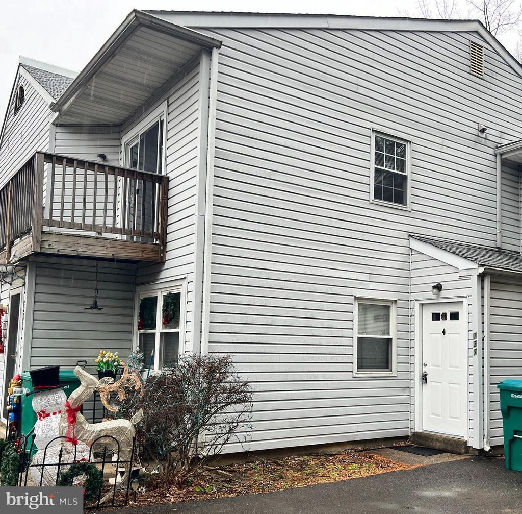 Photo of 737 Timber Lane, LANGHORNE, PA 19047 (MLS # PABU2112094)