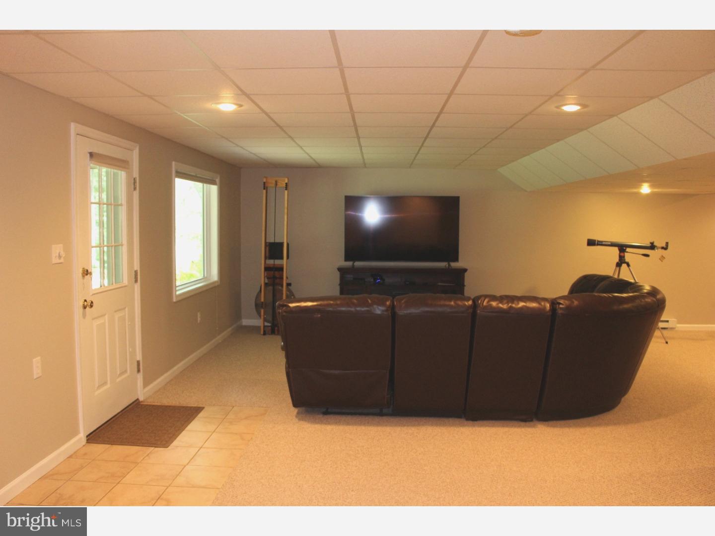 KINSEY HILL - Residential