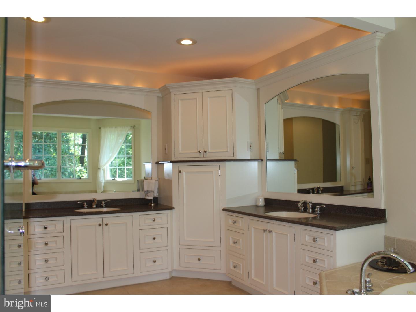 KINSEY HILL - Residential