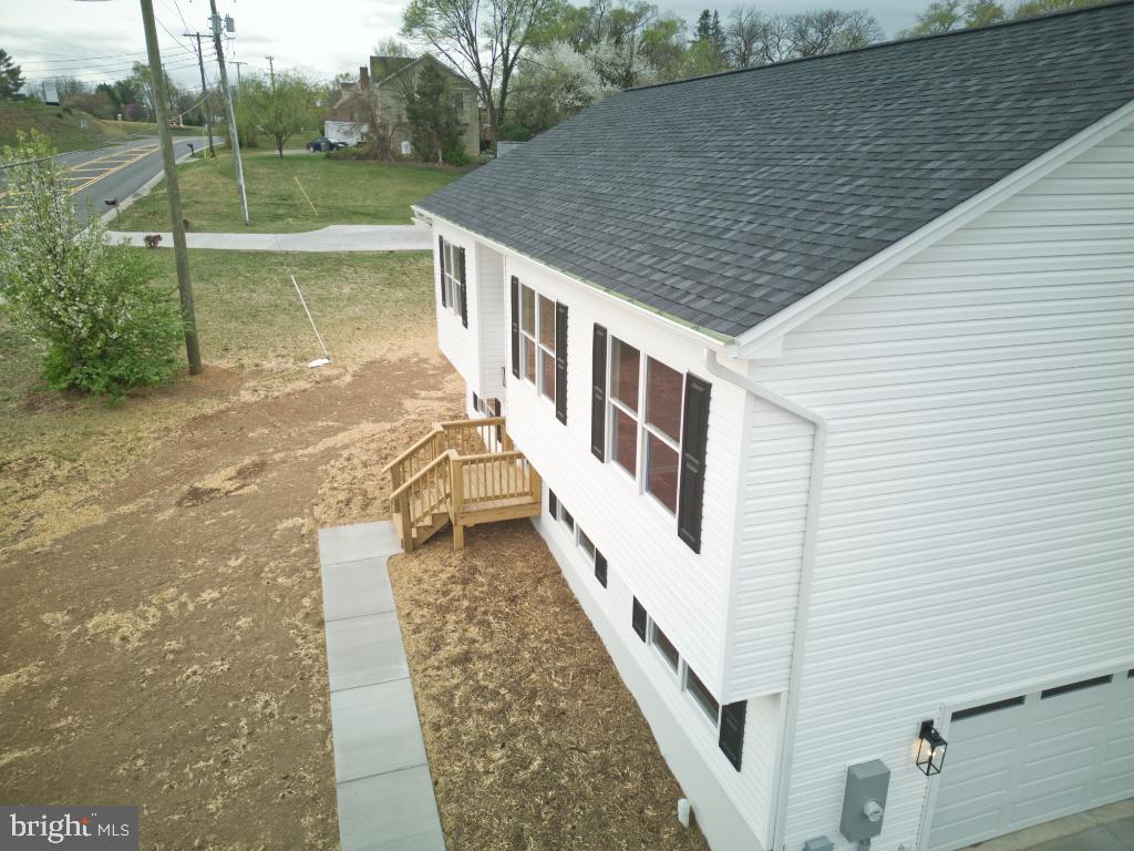 FOREST KNOLLS - Residential