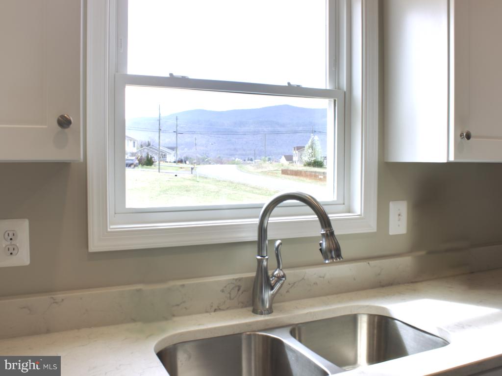 FOREST KNOLLS - Residential