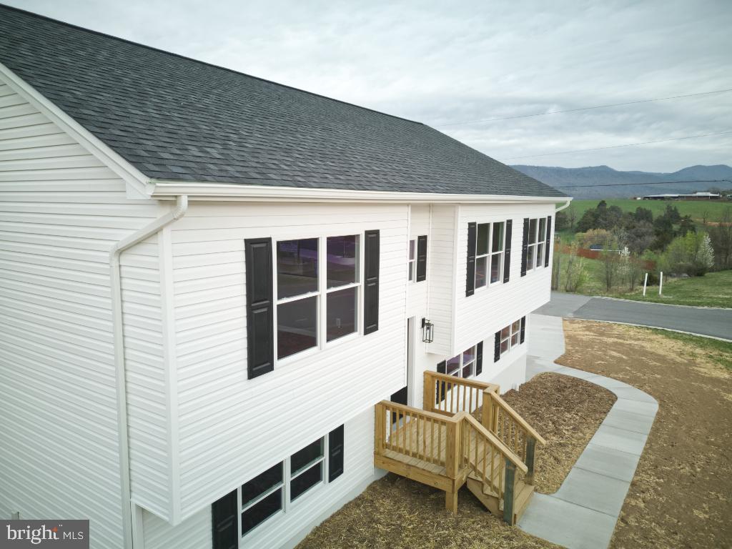 FOREST KNOLLS - Residential