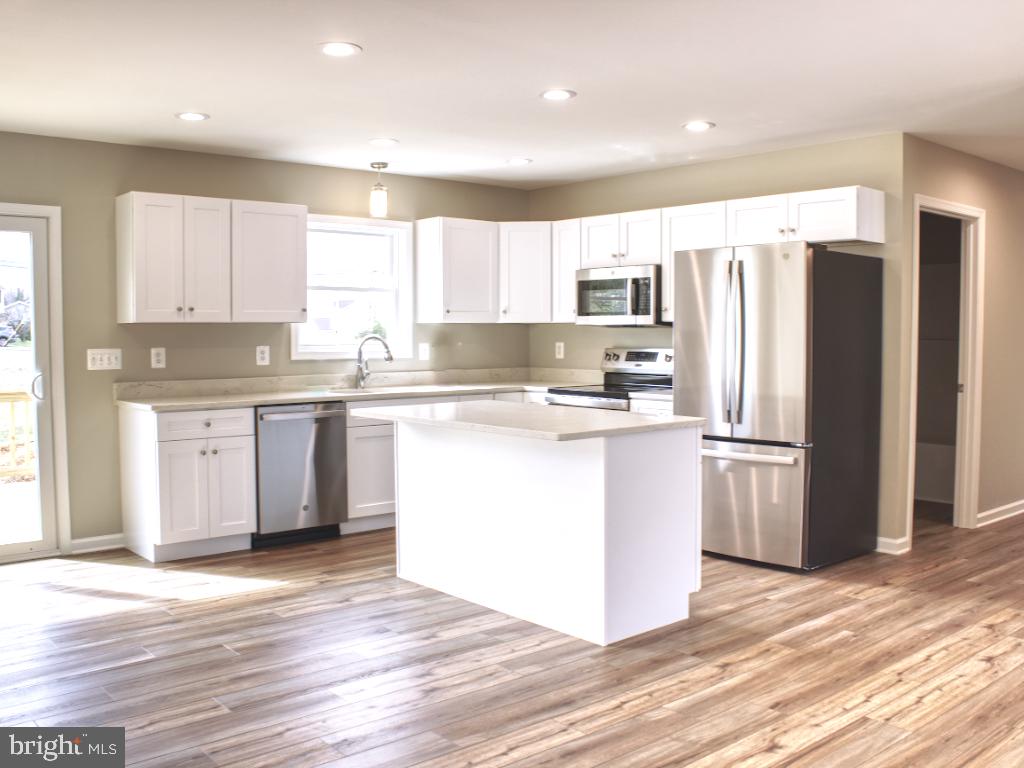 FOREST KNOLLS - Residential