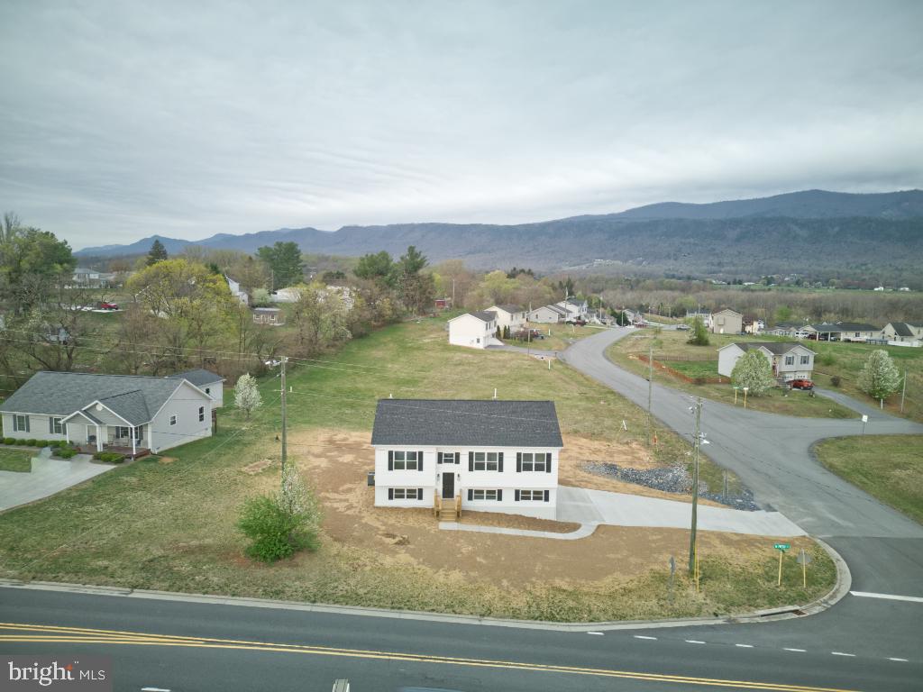 FOREST KNOLLS - Residential