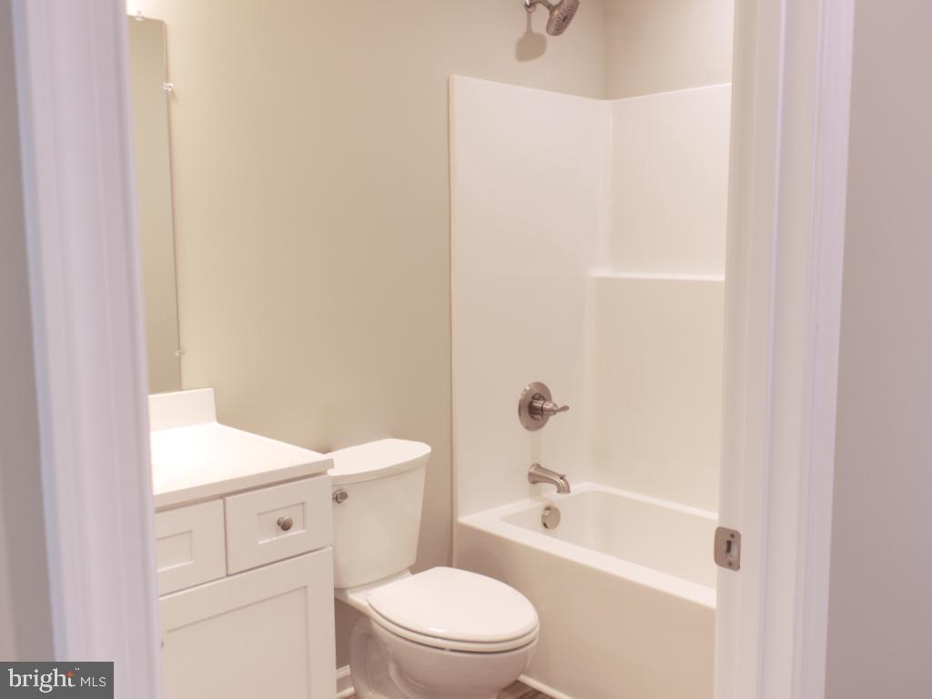 FOREST KNOLLS - Residential