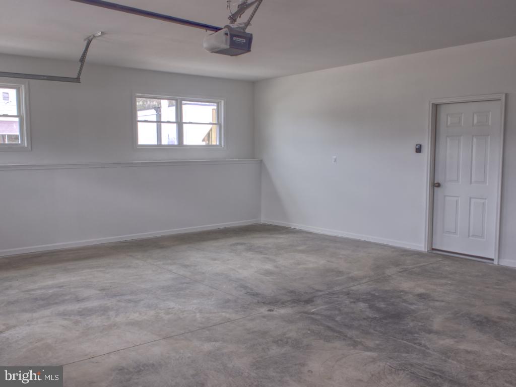 FOREST KNOLLS - Residential