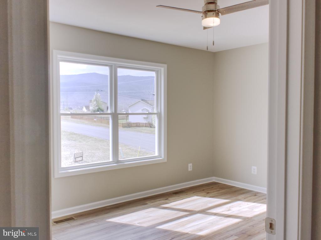 FOREST KNOLLS - Residential