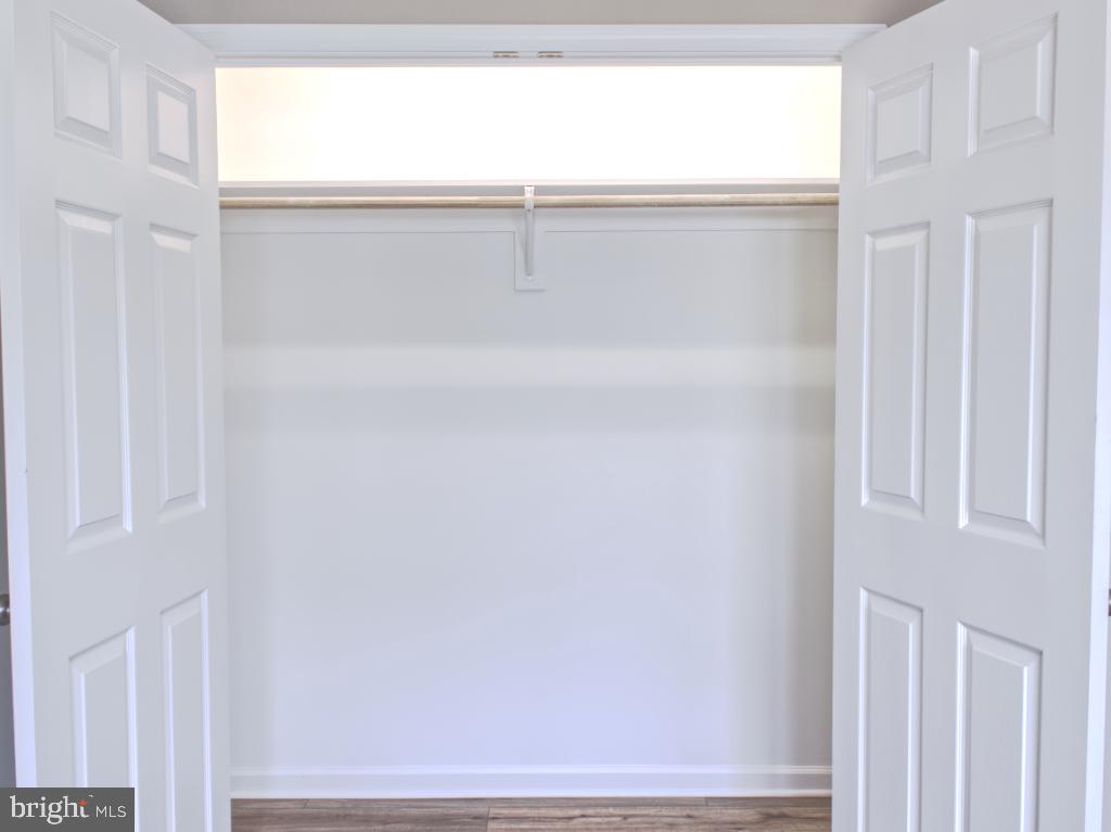 FOREST KNOLLS - Residential