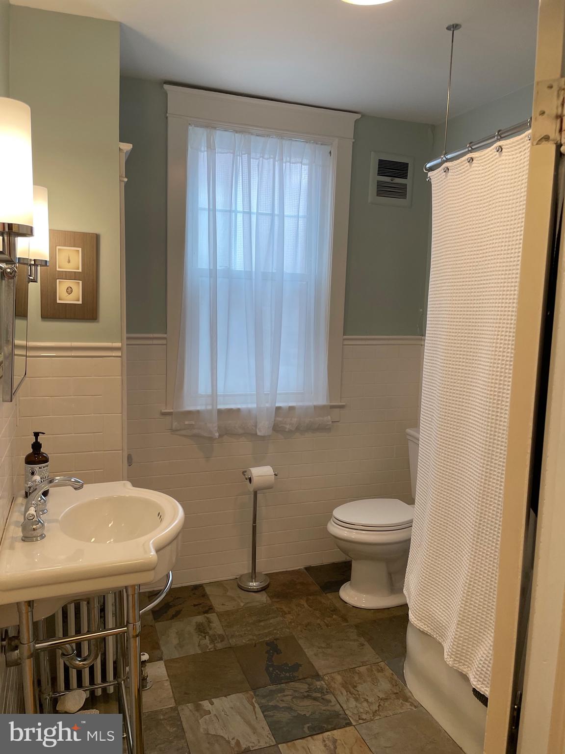 HAMILTON PARK - Residential