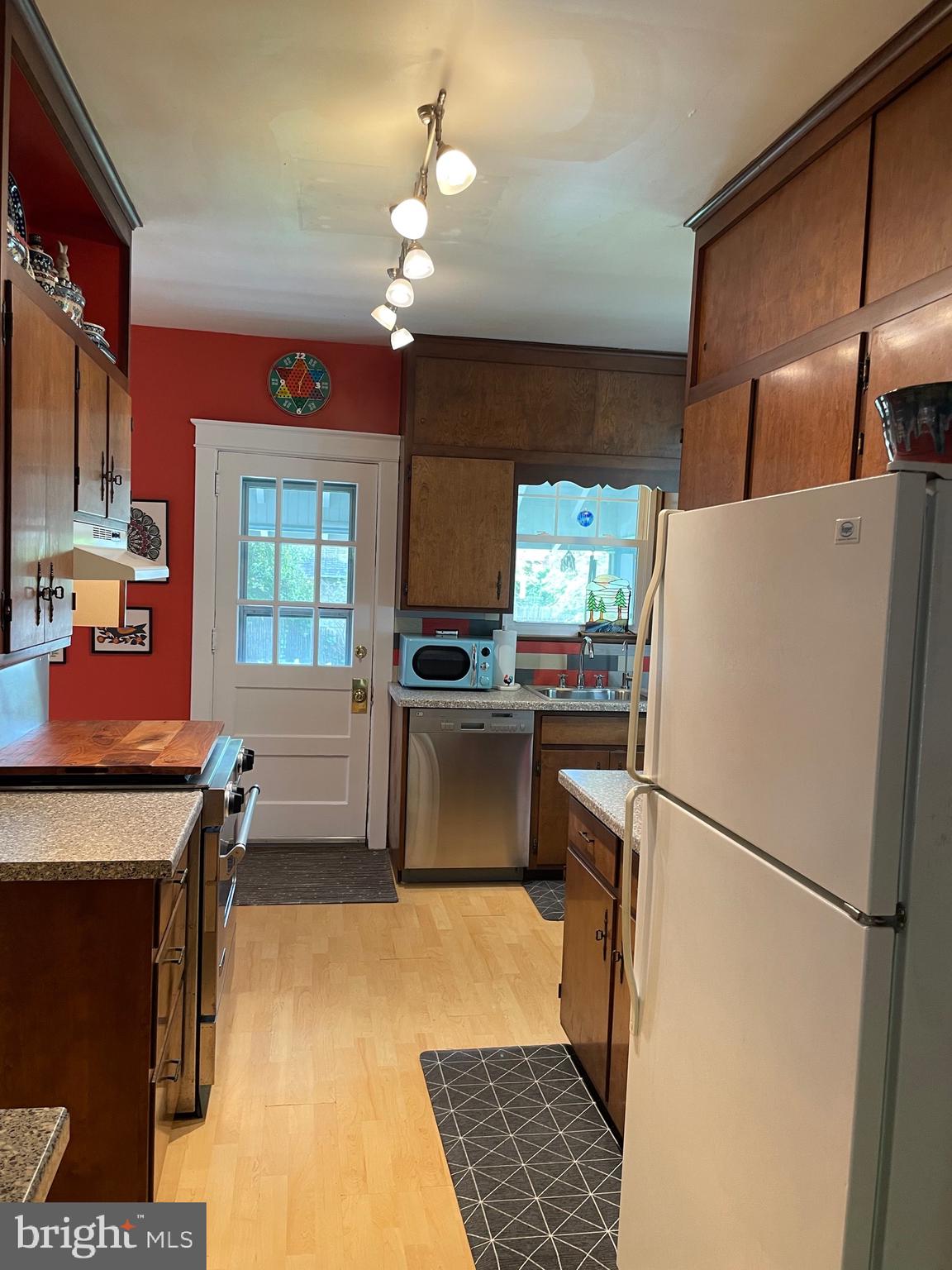 HAMILTON PARK - Residential