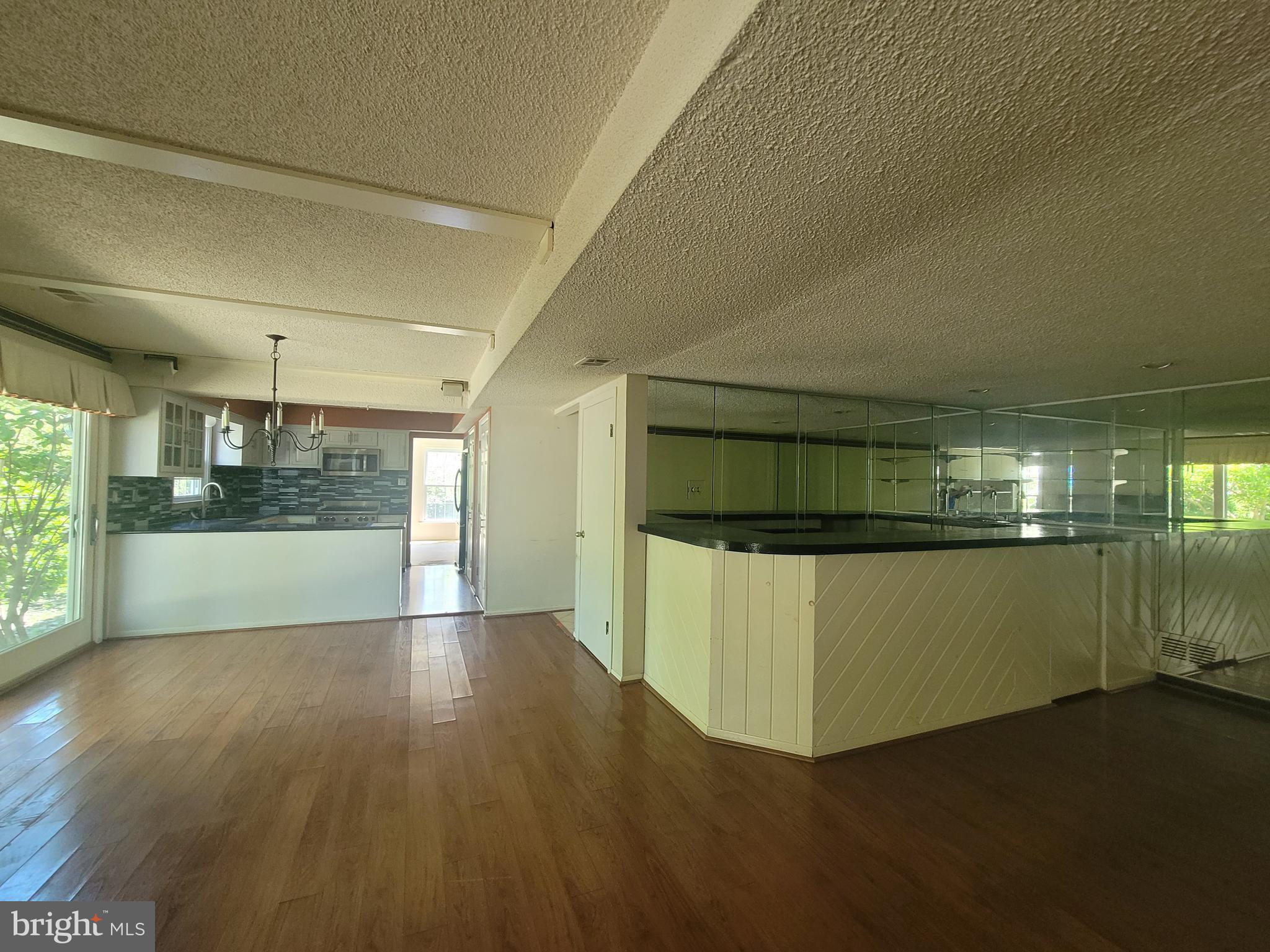 NESHAMINY VALLEY - Residential