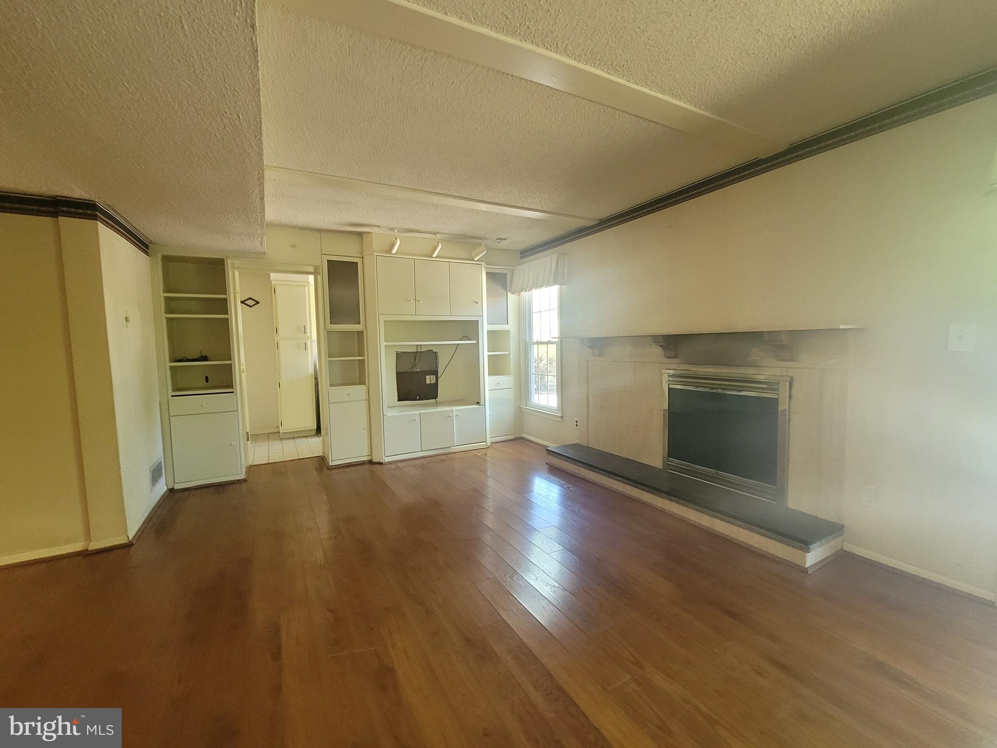 NESHAMINY VALLEY - Residential