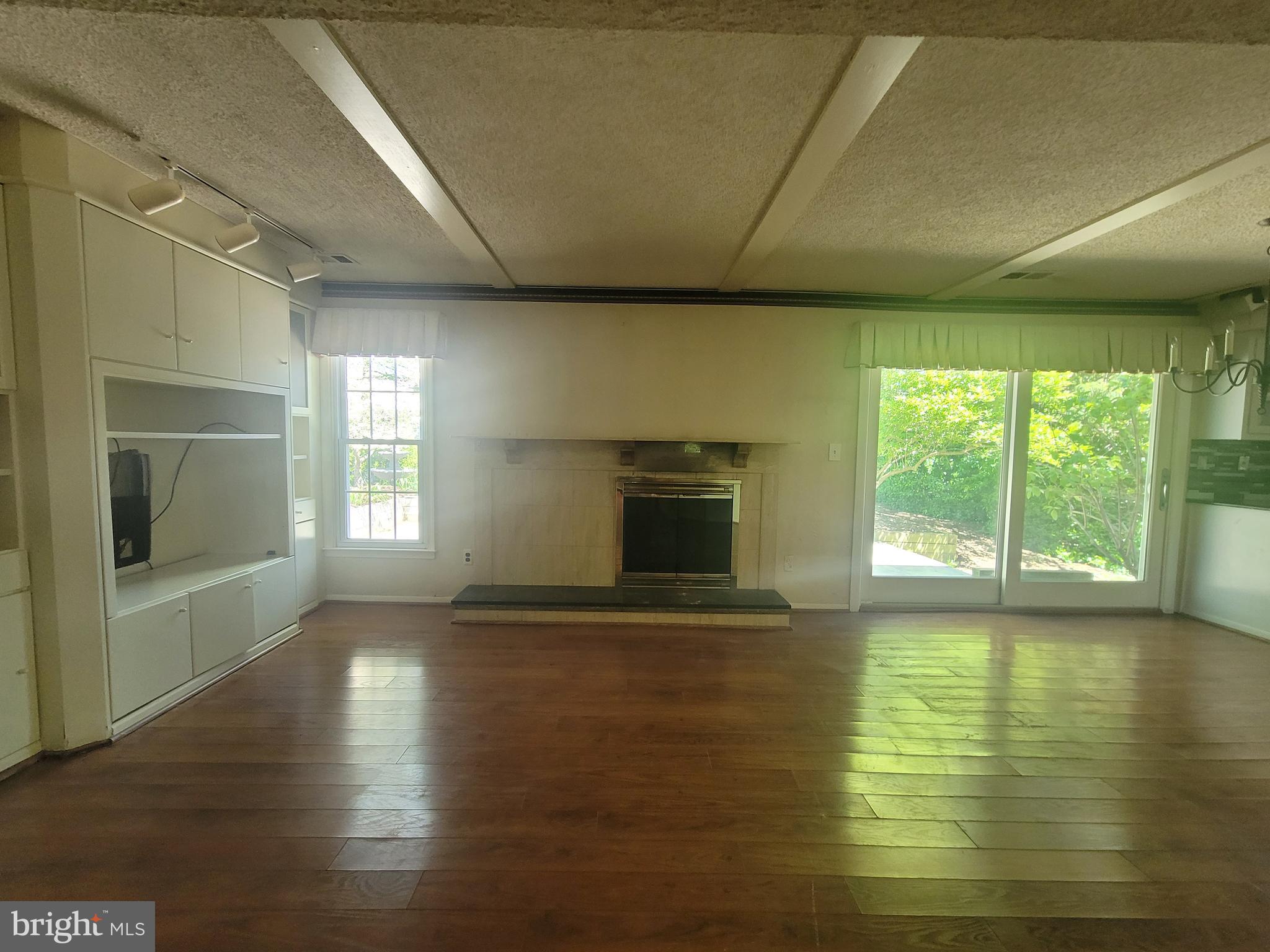 NESHAMINY VALLEY - Residential