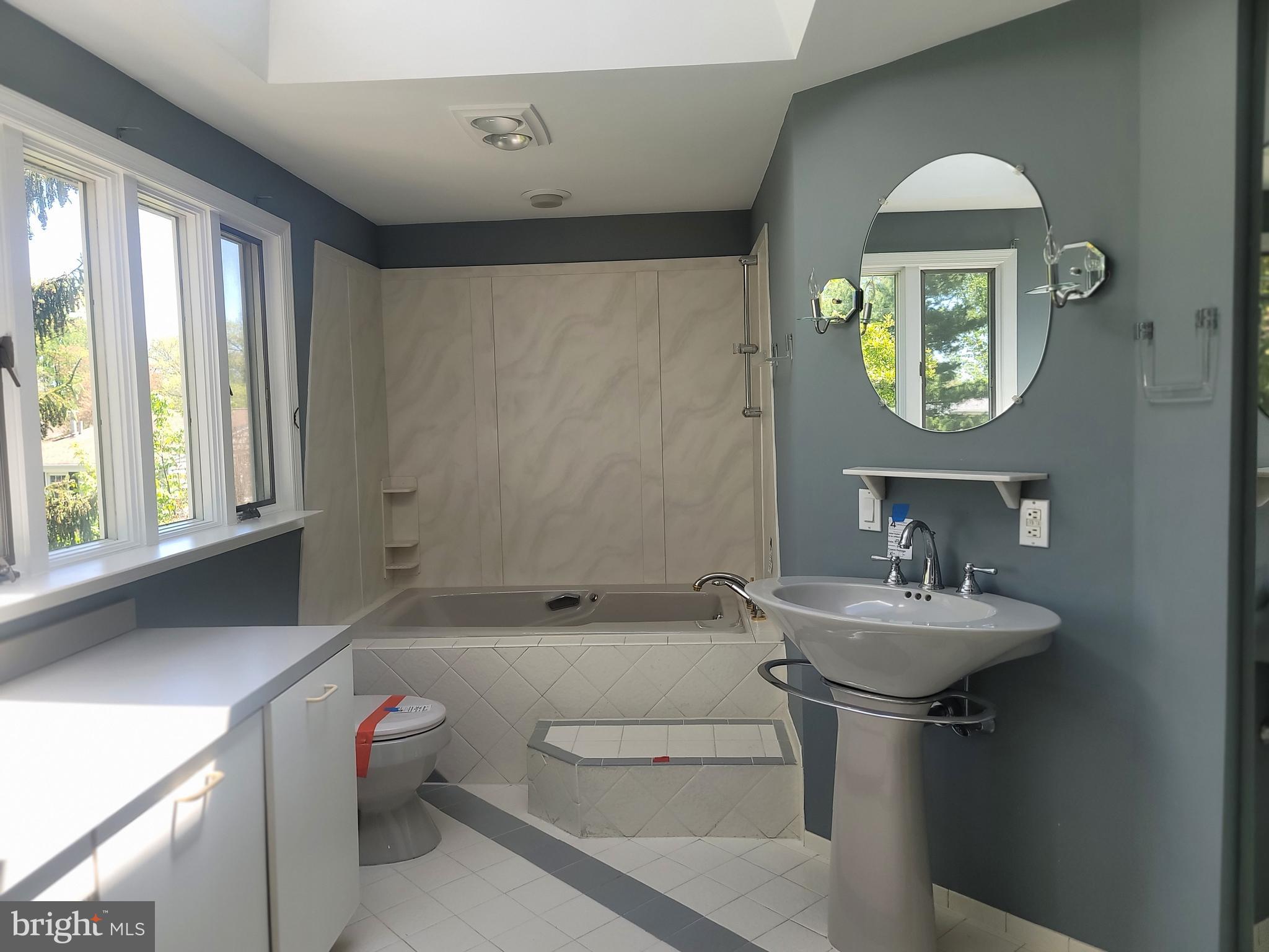 NESHAMINY VALLEY - Residential
