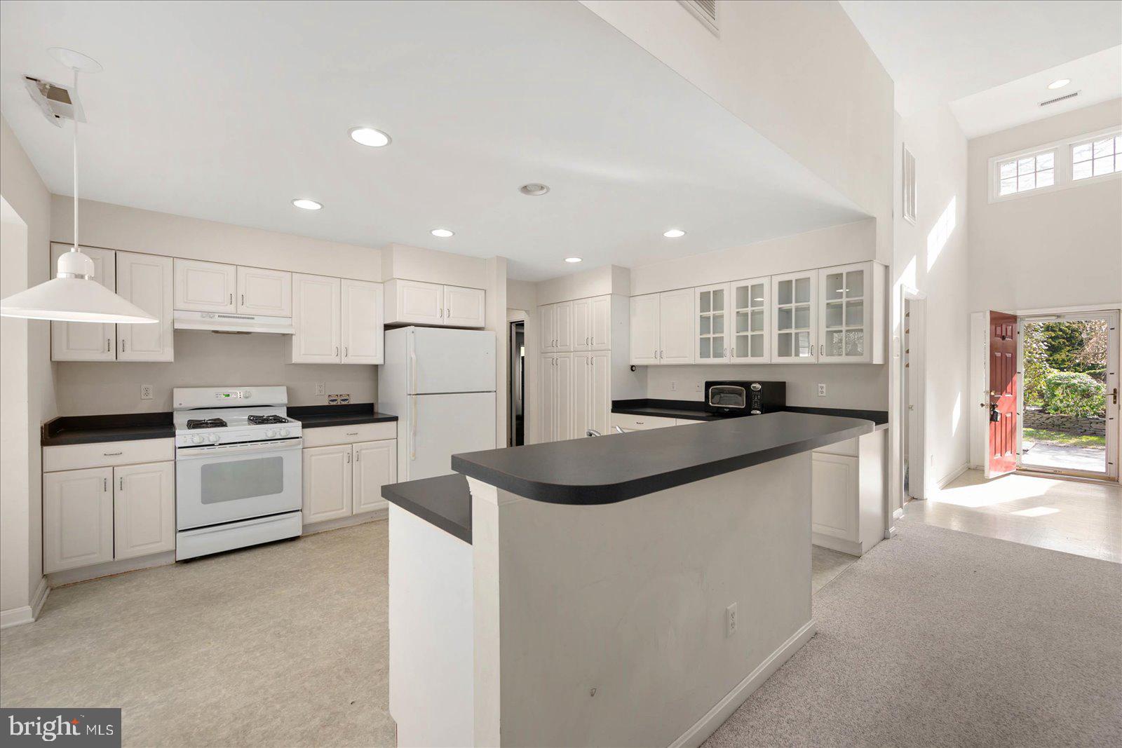 DEER POINT - Residential