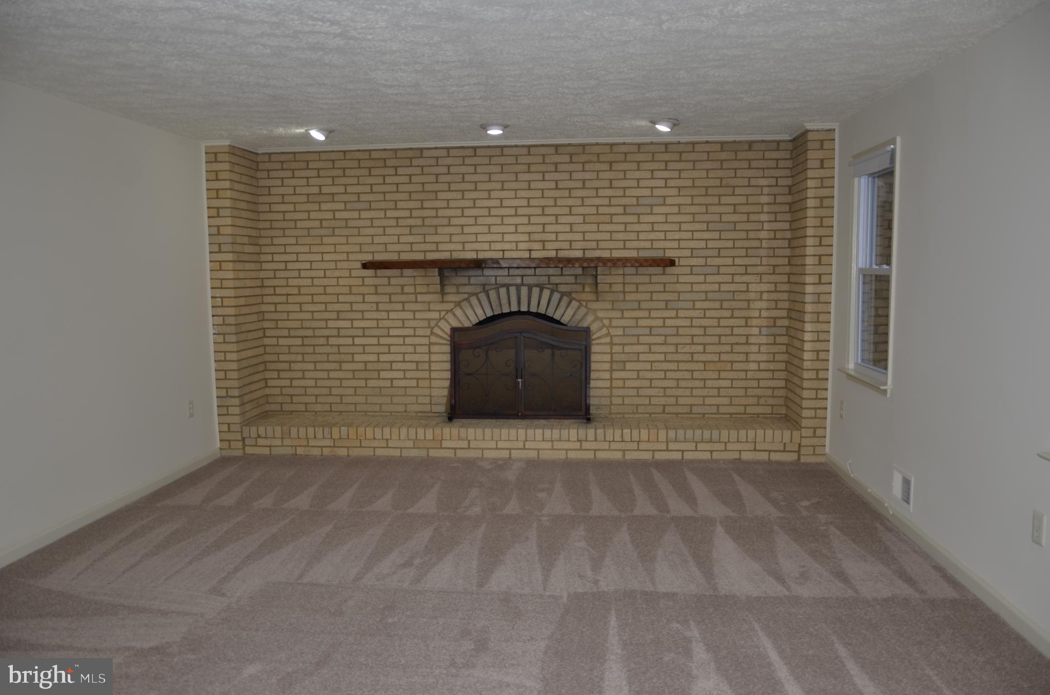 FAIRLAND ACRES - Residential Lease