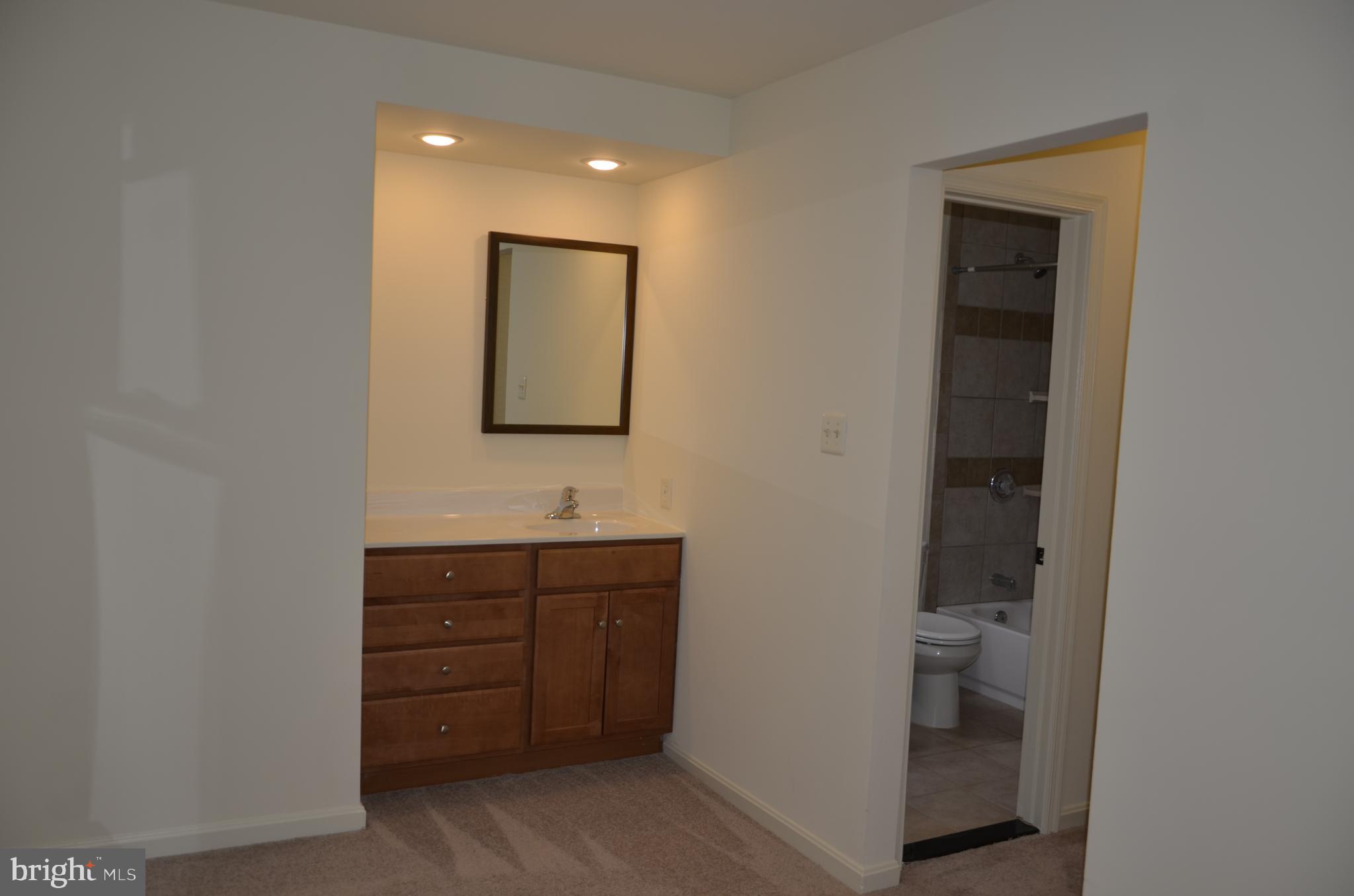 FAIRLAND ACRES - Residential Lease