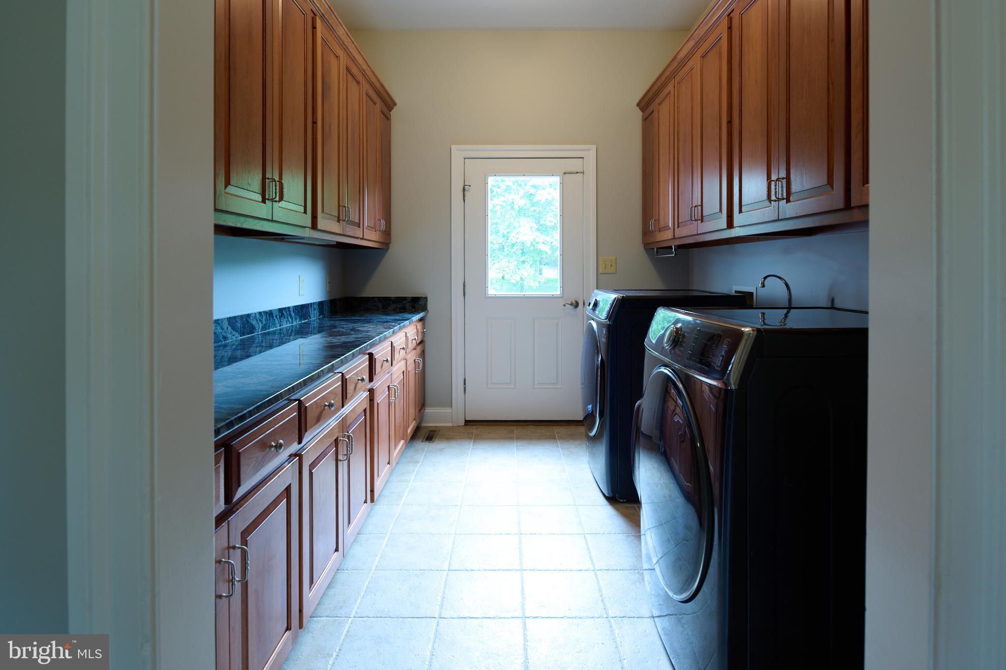 CEDAR CLIFF - Residential