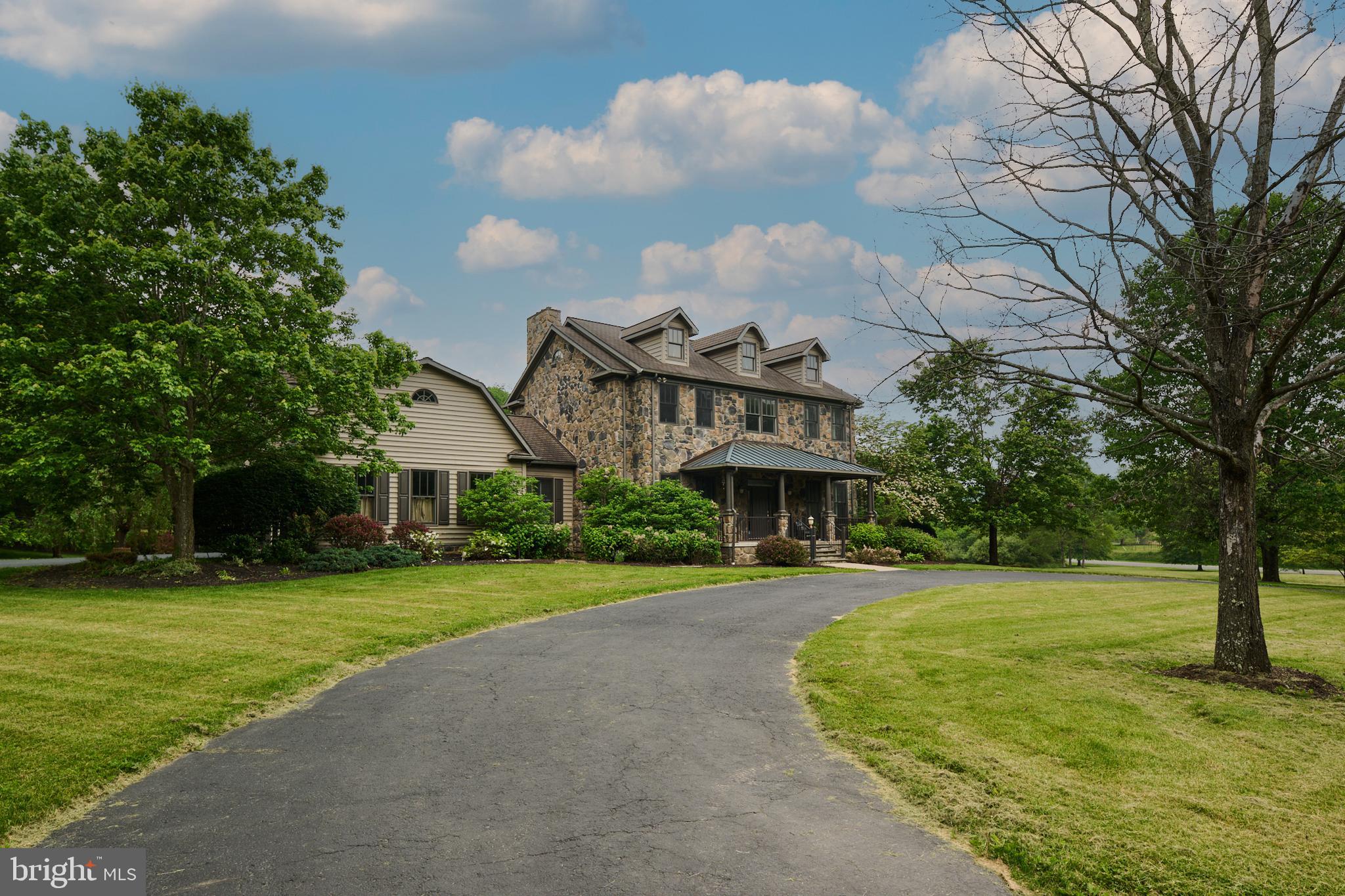 CEDAR CLIFF - Residential