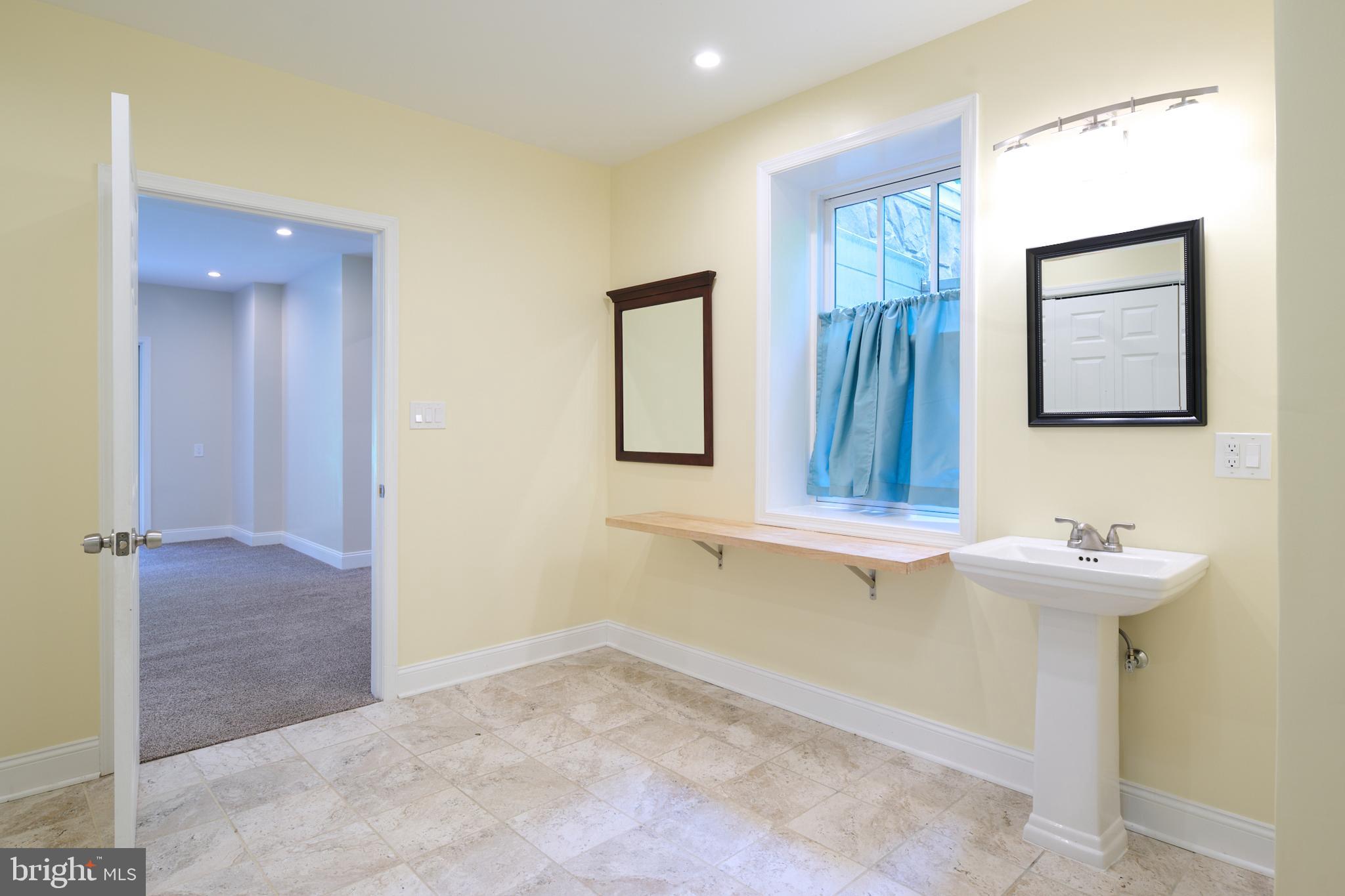 CEDAR CLIFF - Residential