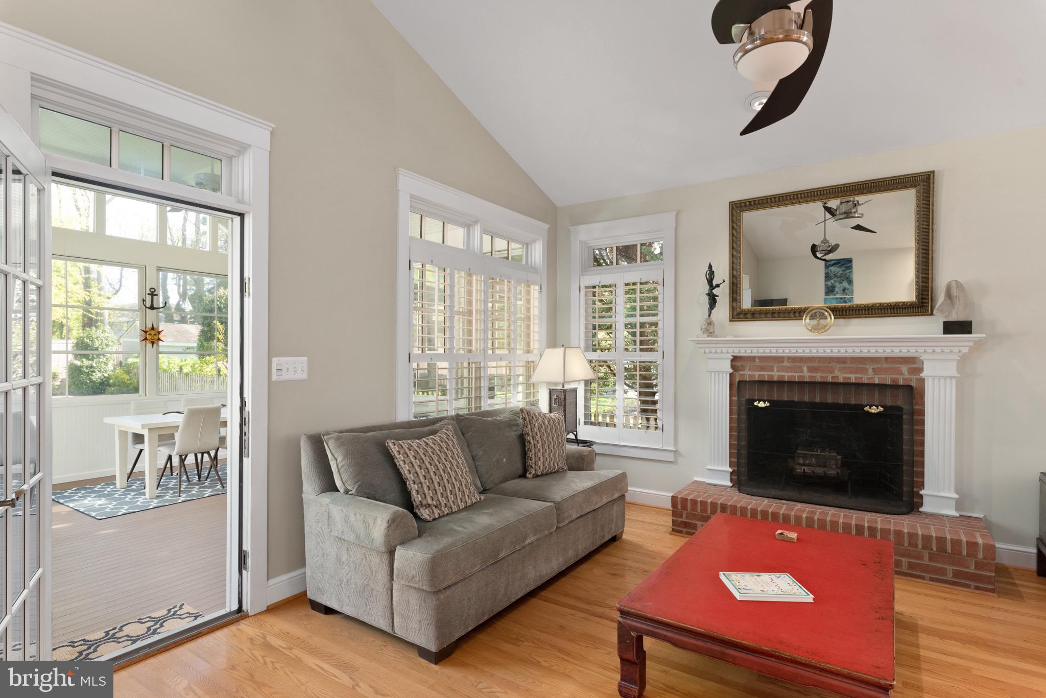 EASTPORT - Residential