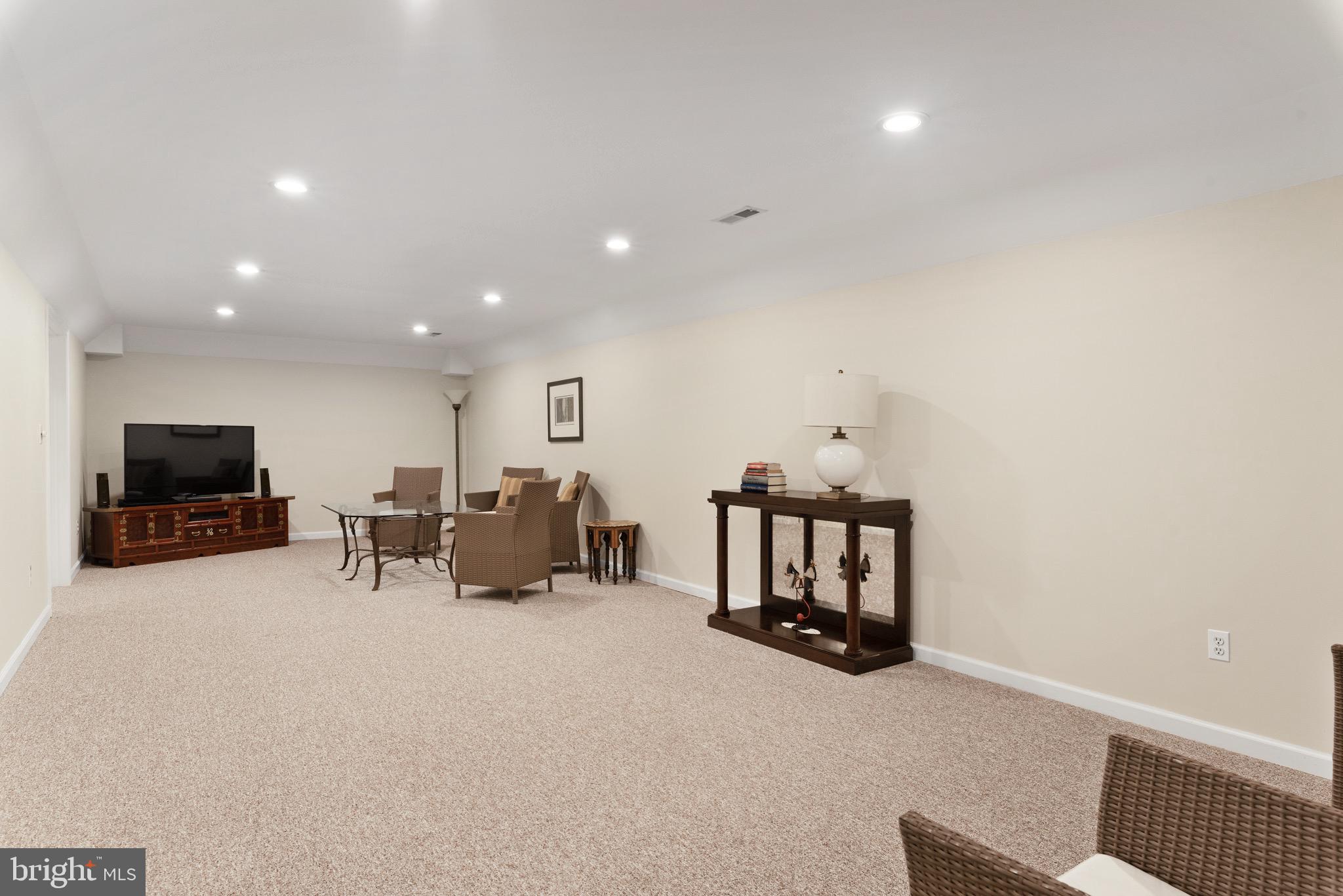 EASTPORT - Residential