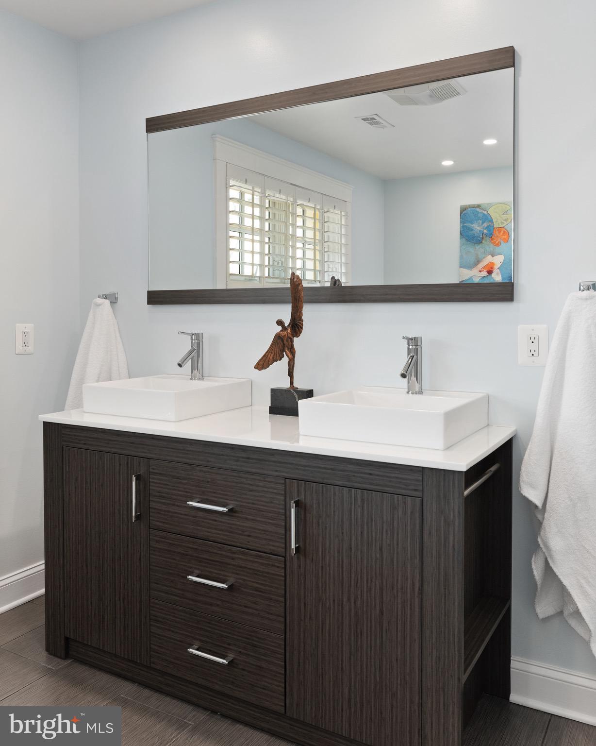 EASTPORT - Residential