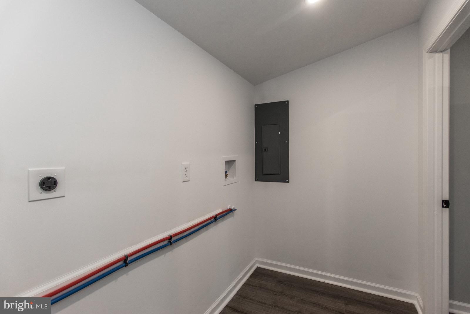 KENWOOD - Residential