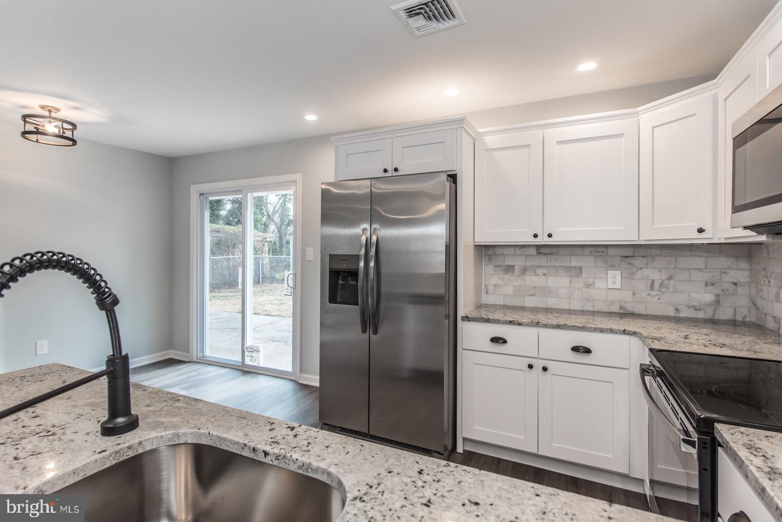 KENWOOD - Residential
