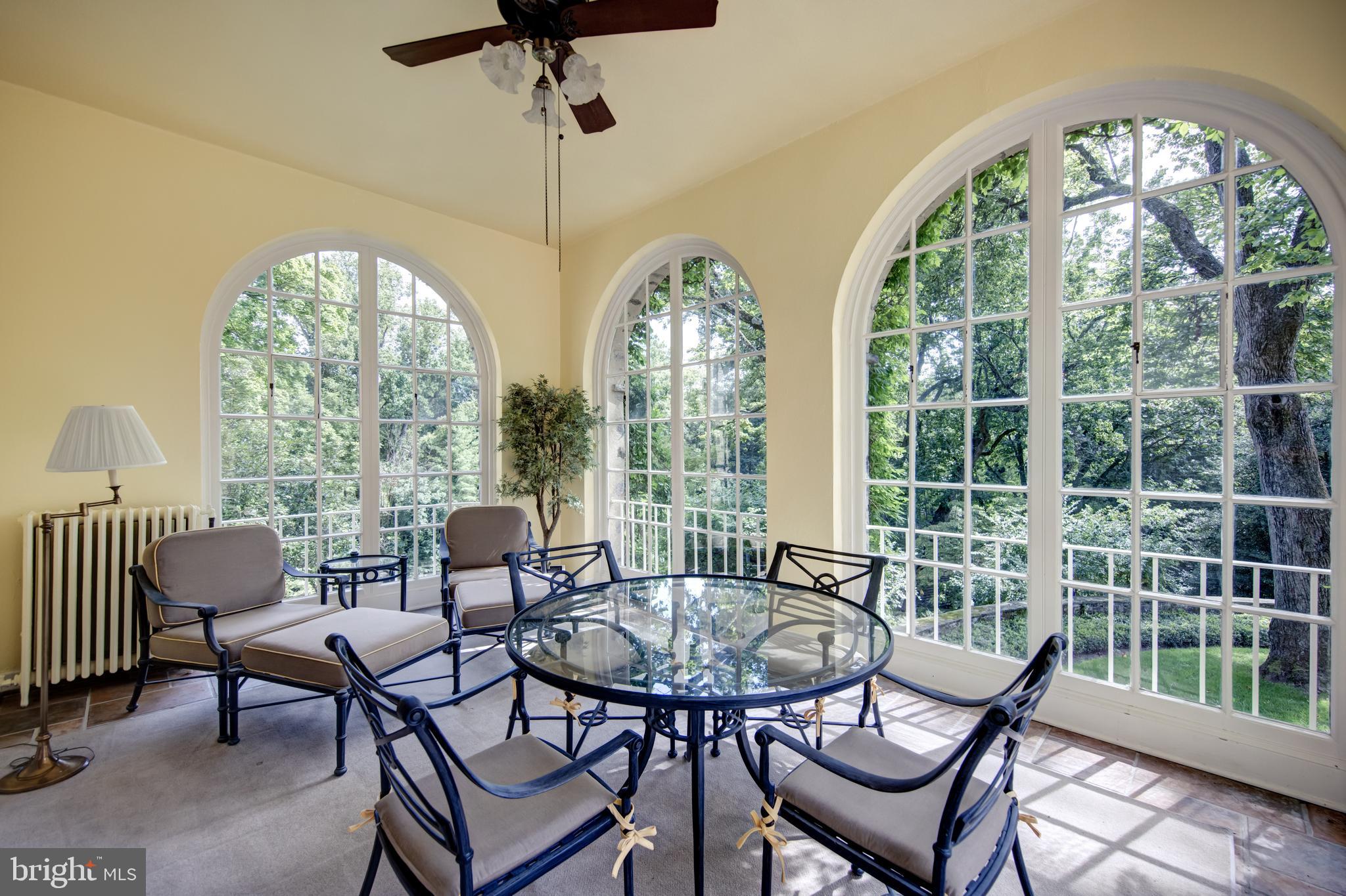 CHESTNUT HILL - Residential